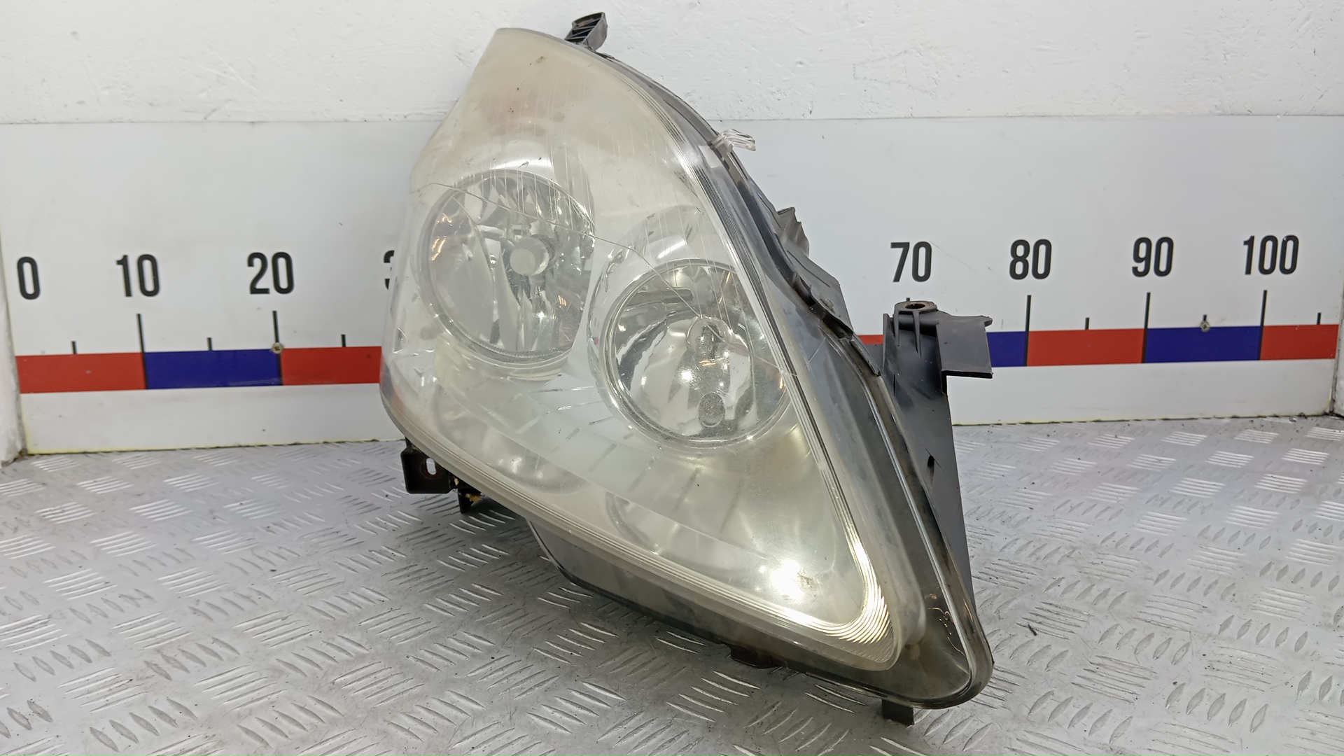 Фара правая Opel Zafira B