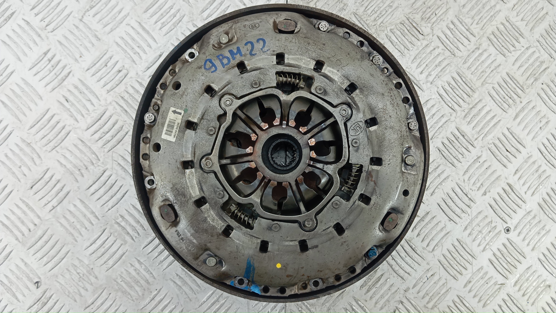 Маховик демпферный дизельный Nissan Qashqai J10 +2