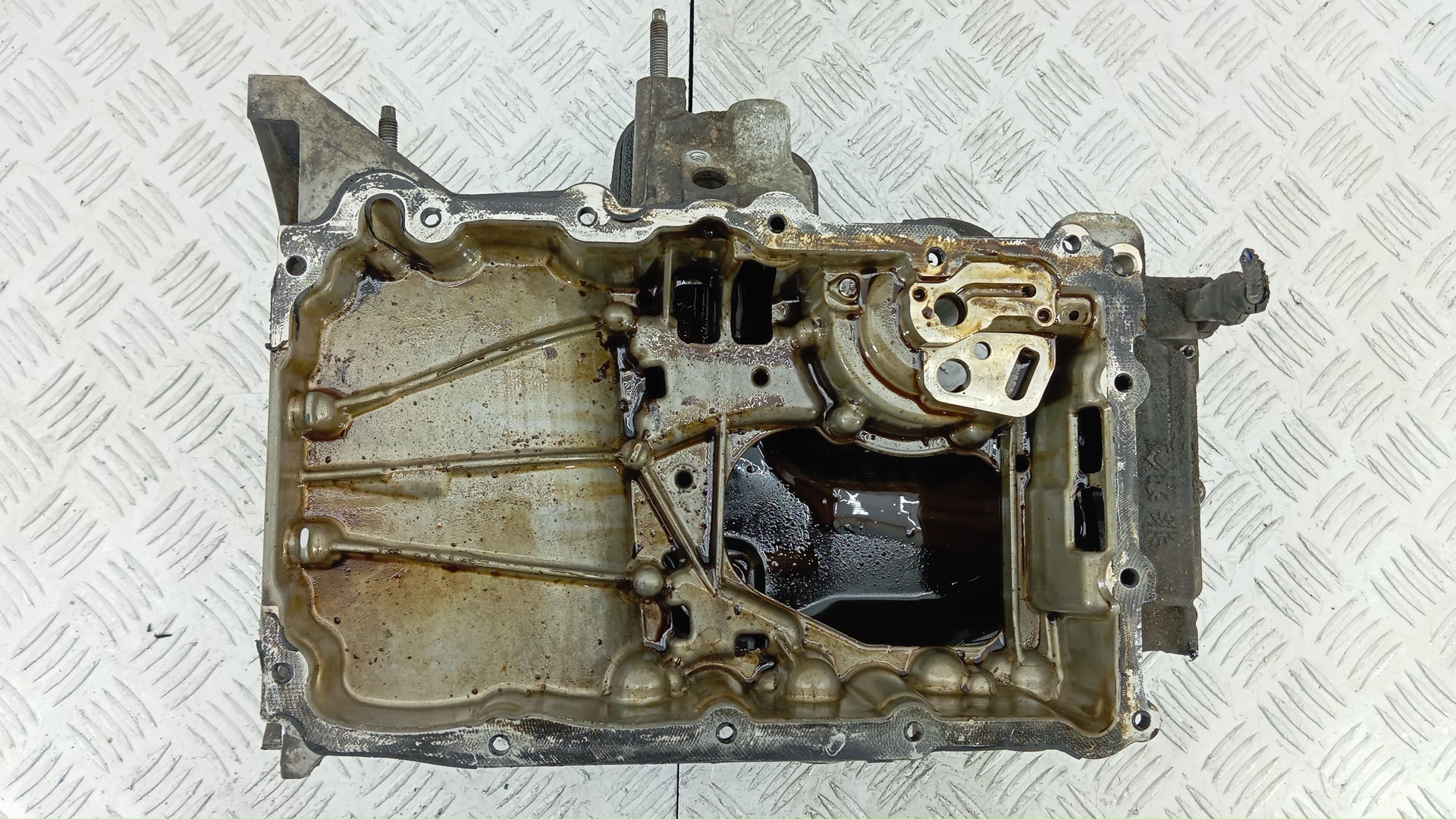Поддон бензиновый Citroen C4 3