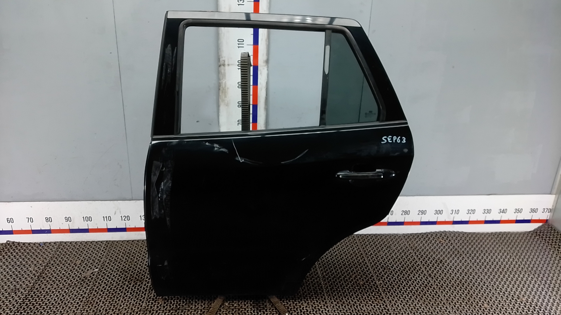 Дверь задняя левая Hyundai Santa Fe 2