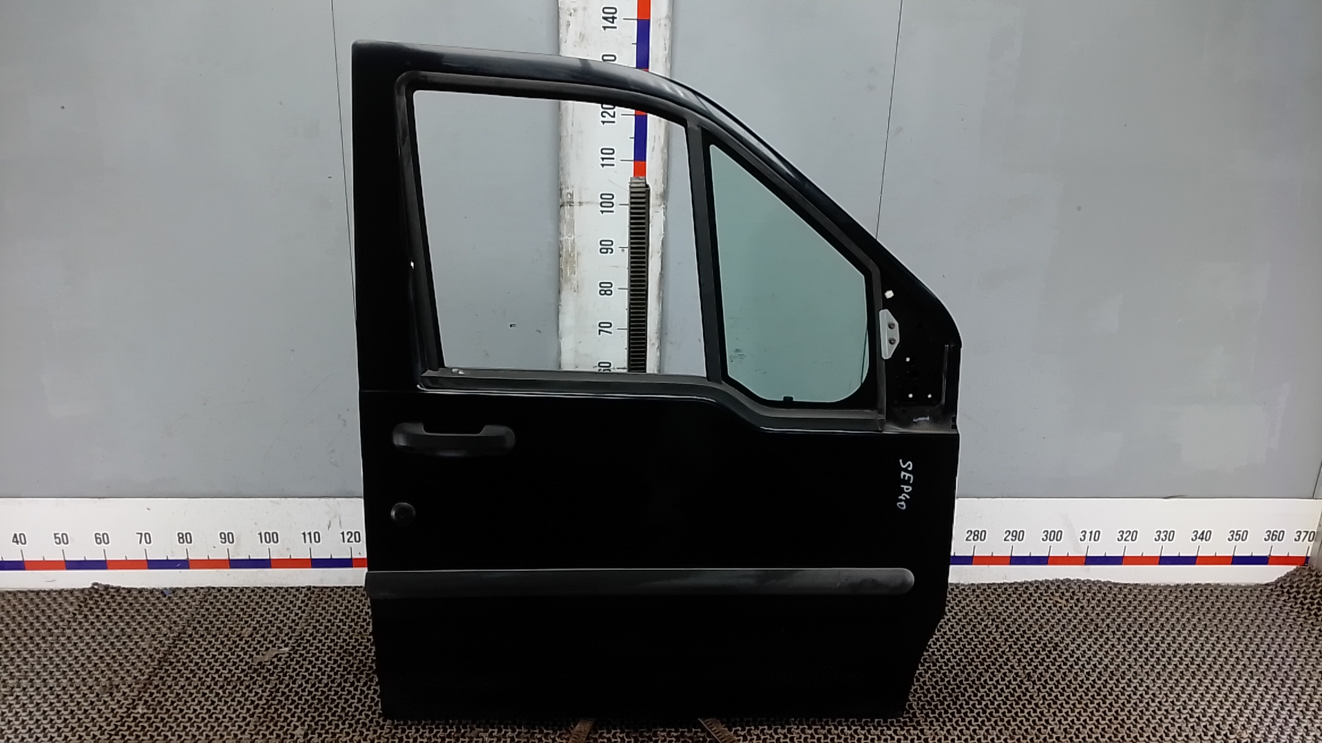 Дверь передняя правая Ford Transit Connect 1