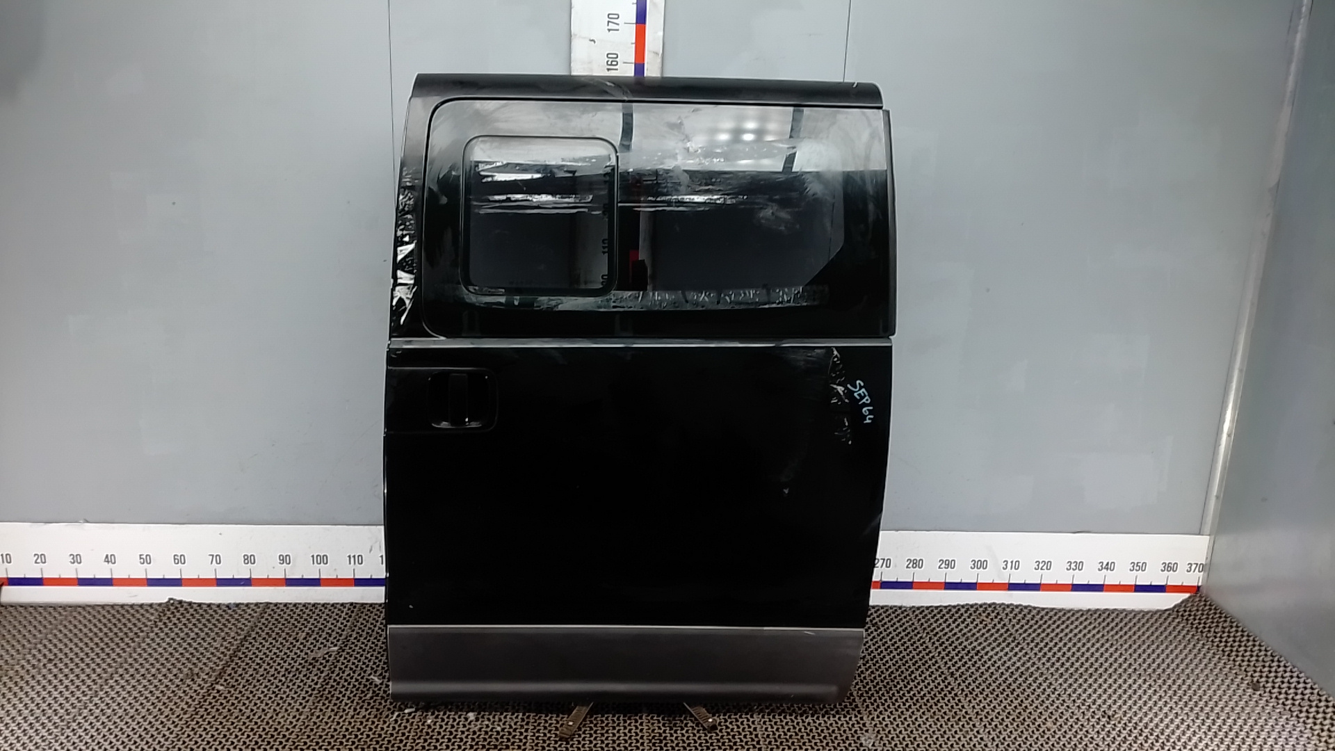 Дверь сдвижная левая Hyundai H1 (starex) 2