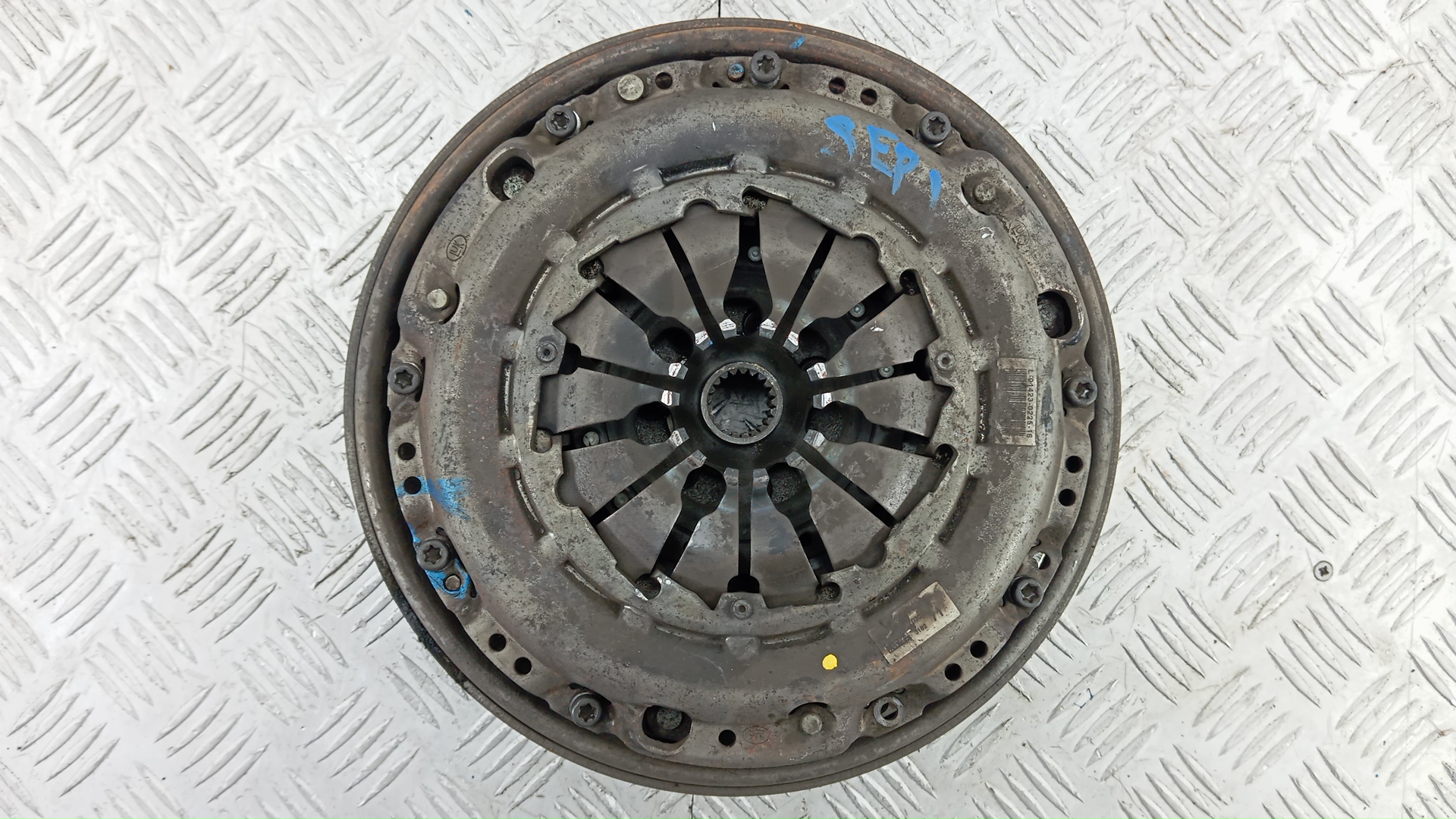 Маховик демпферный дизельный Nissan Qashqai J10