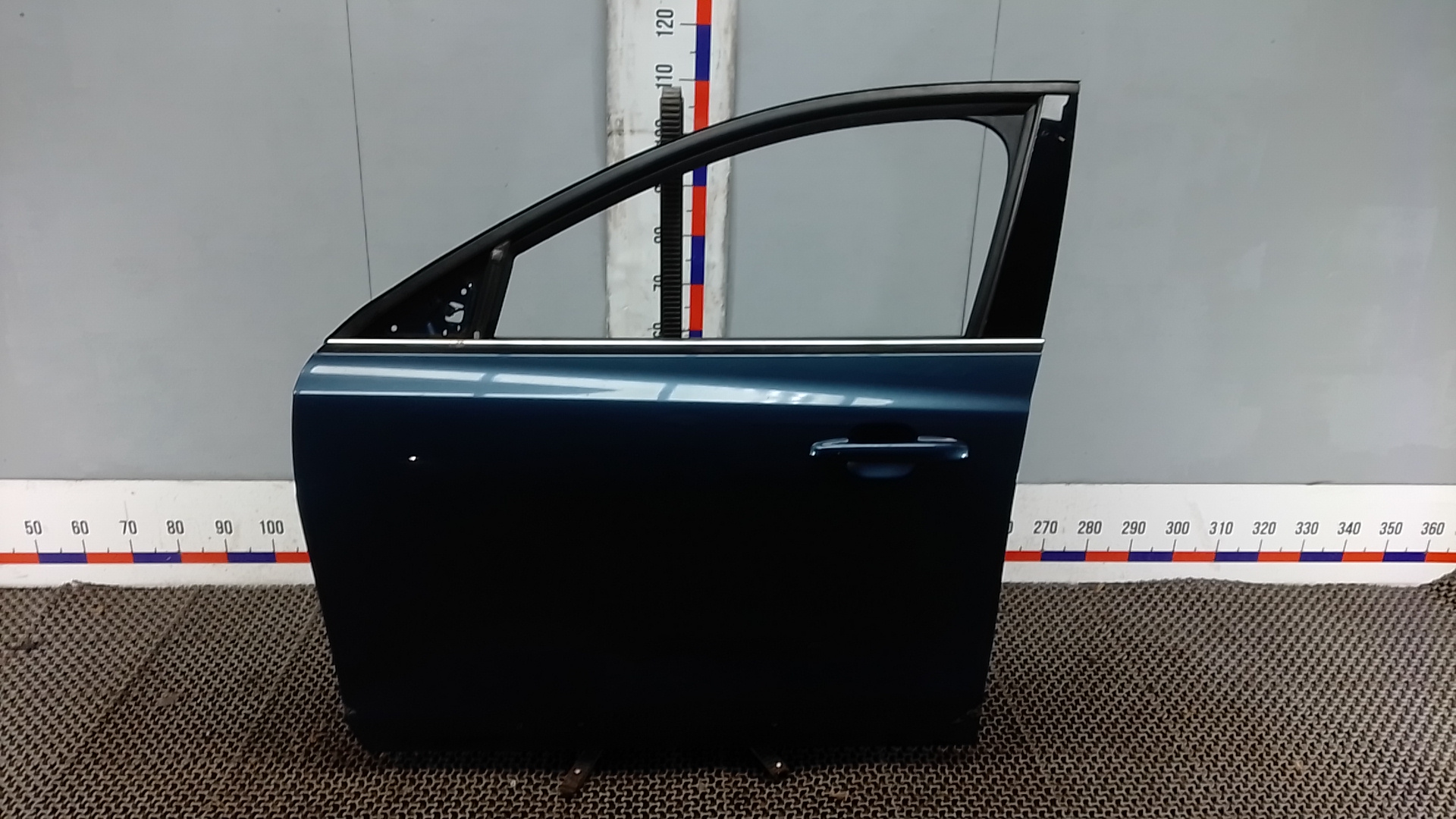 Дверь передняя левая Ford Focus 4