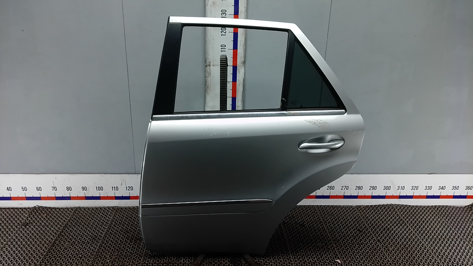 Дверь задняя левая Mercedes-Benz M-Class W164