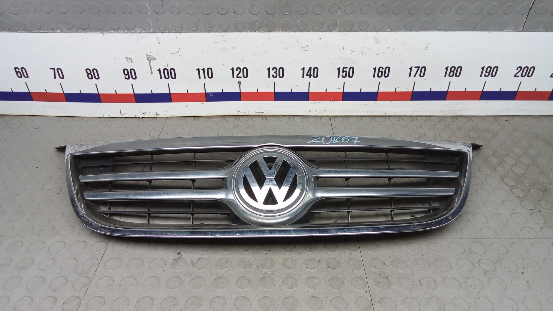 Решетка радиатора Volkswagen Tiguan 1