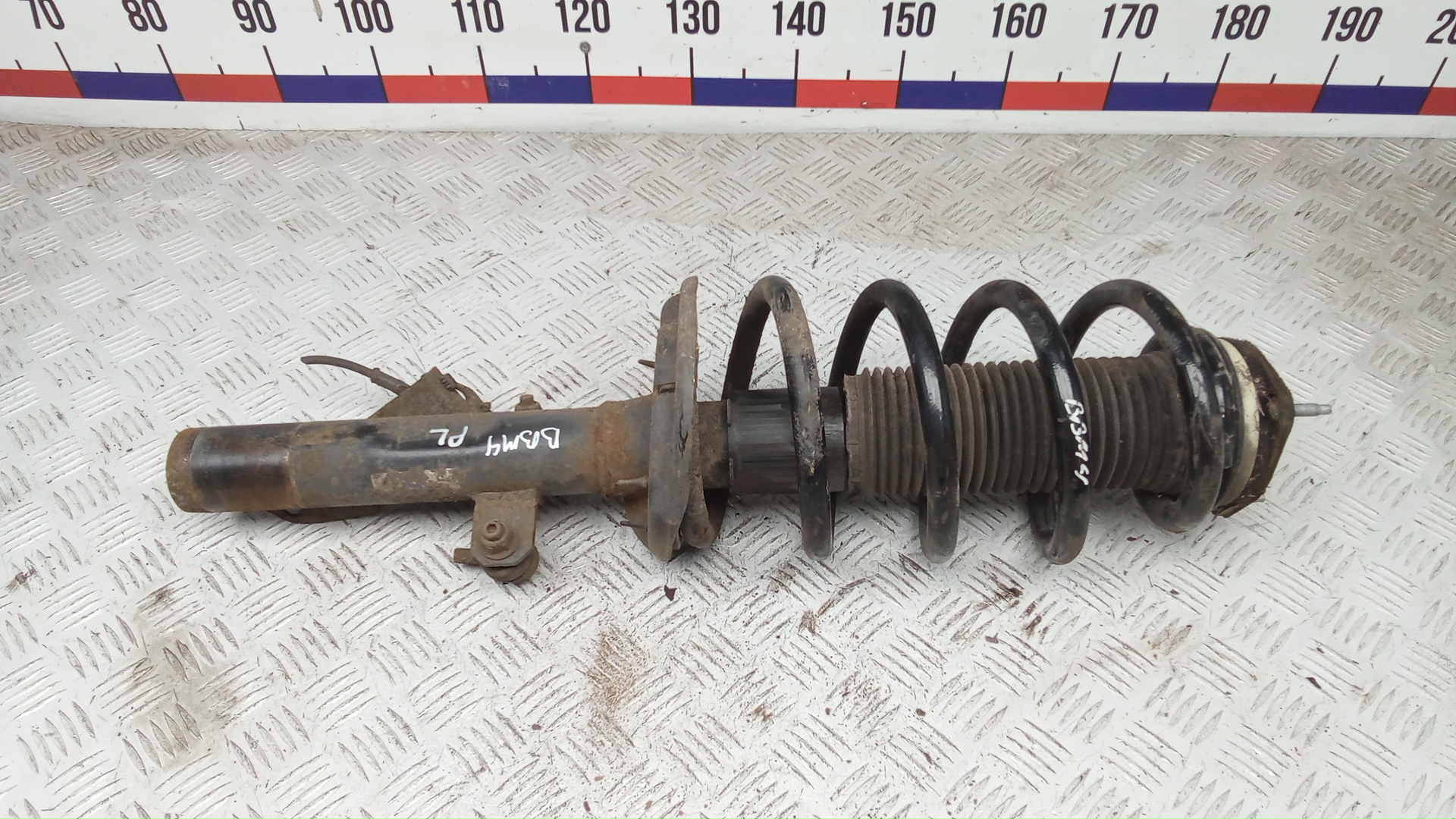Стойка передняя левая Ford Transit 8