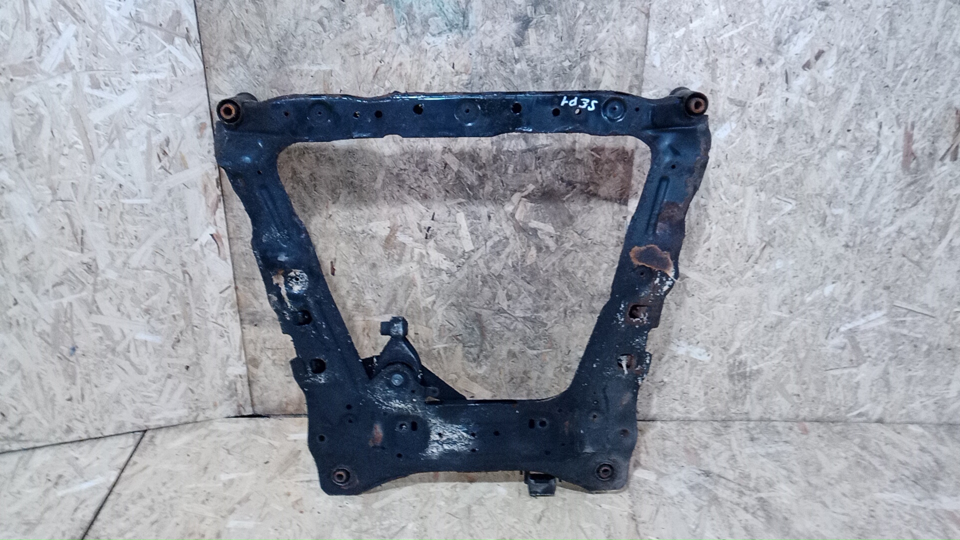 Балка подвески передняя Nissan Qashqai J10