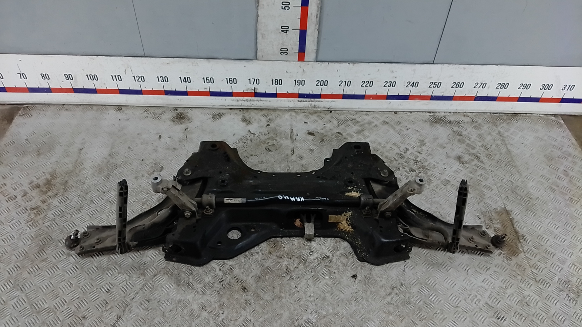 Балка подвески передняя Peugeot 308 3