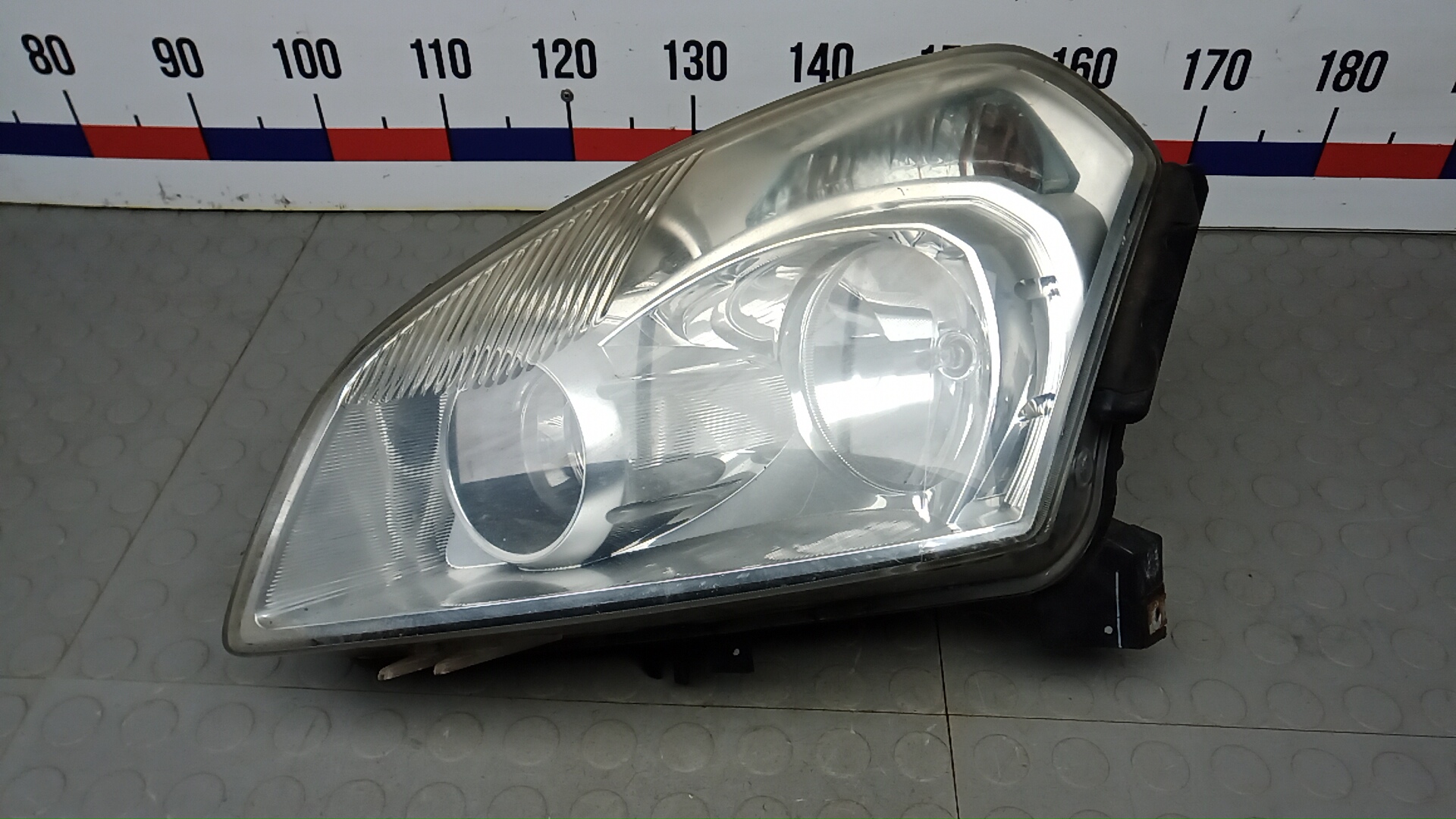 Фара левая Nissan Qashqai J10