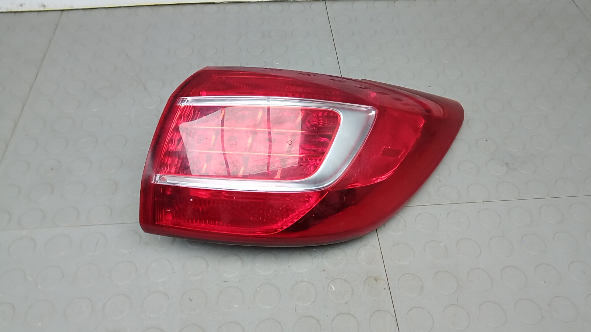 Фонарь задний правый Kia Sportage 3