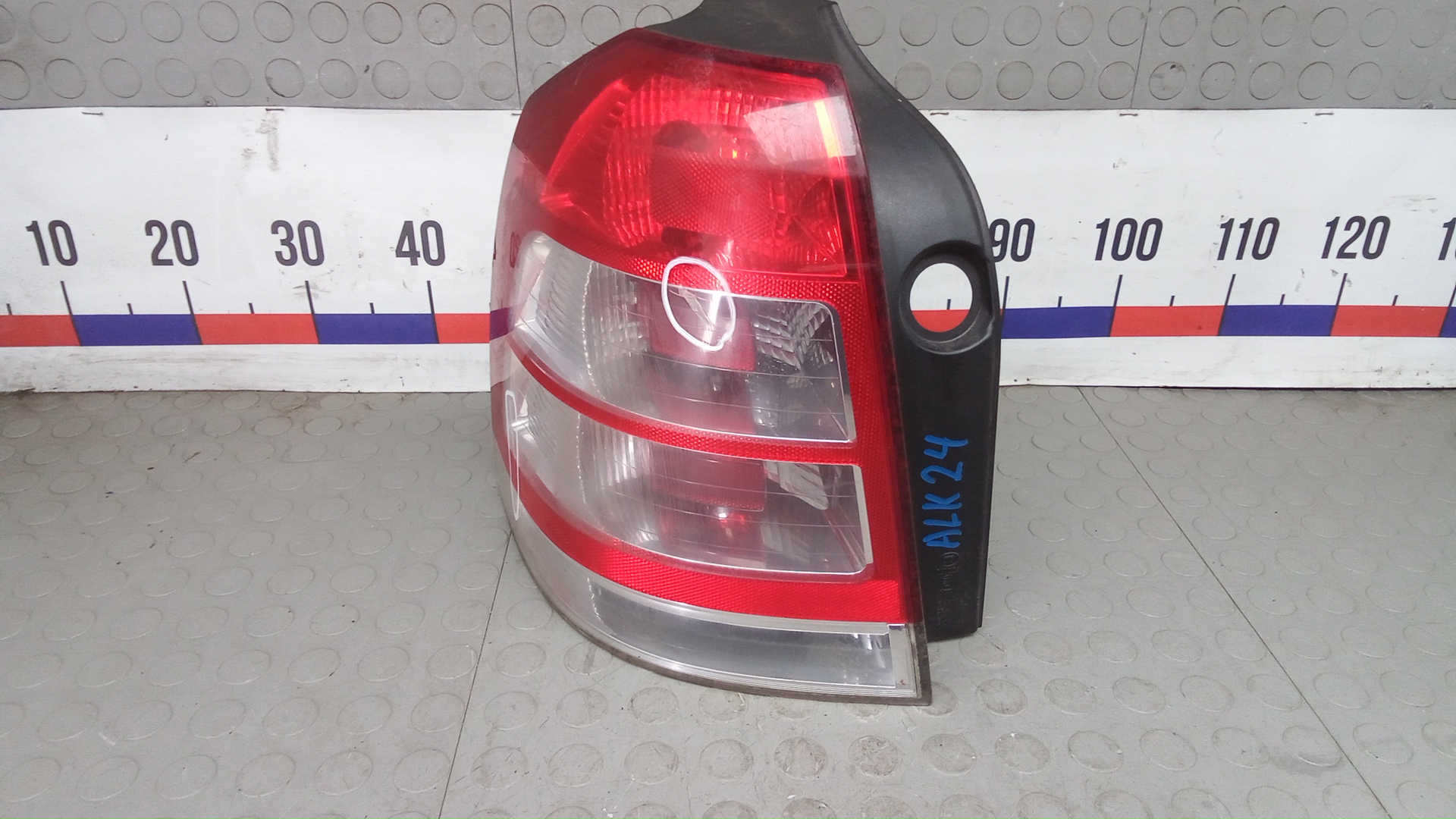 Фонарь задний левый Opel Zafira B