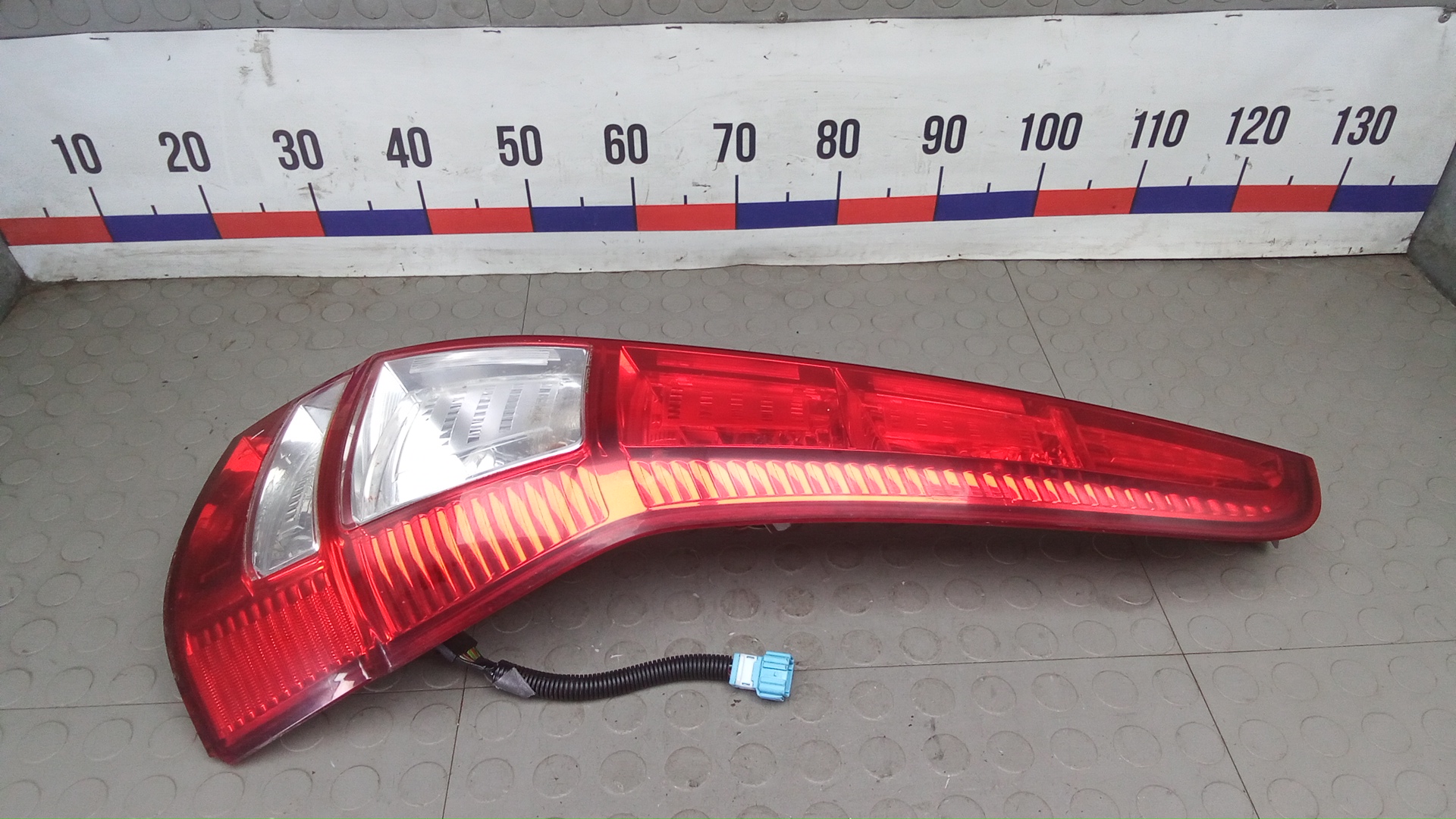 Фонарь задний правый Honda CR-V 3