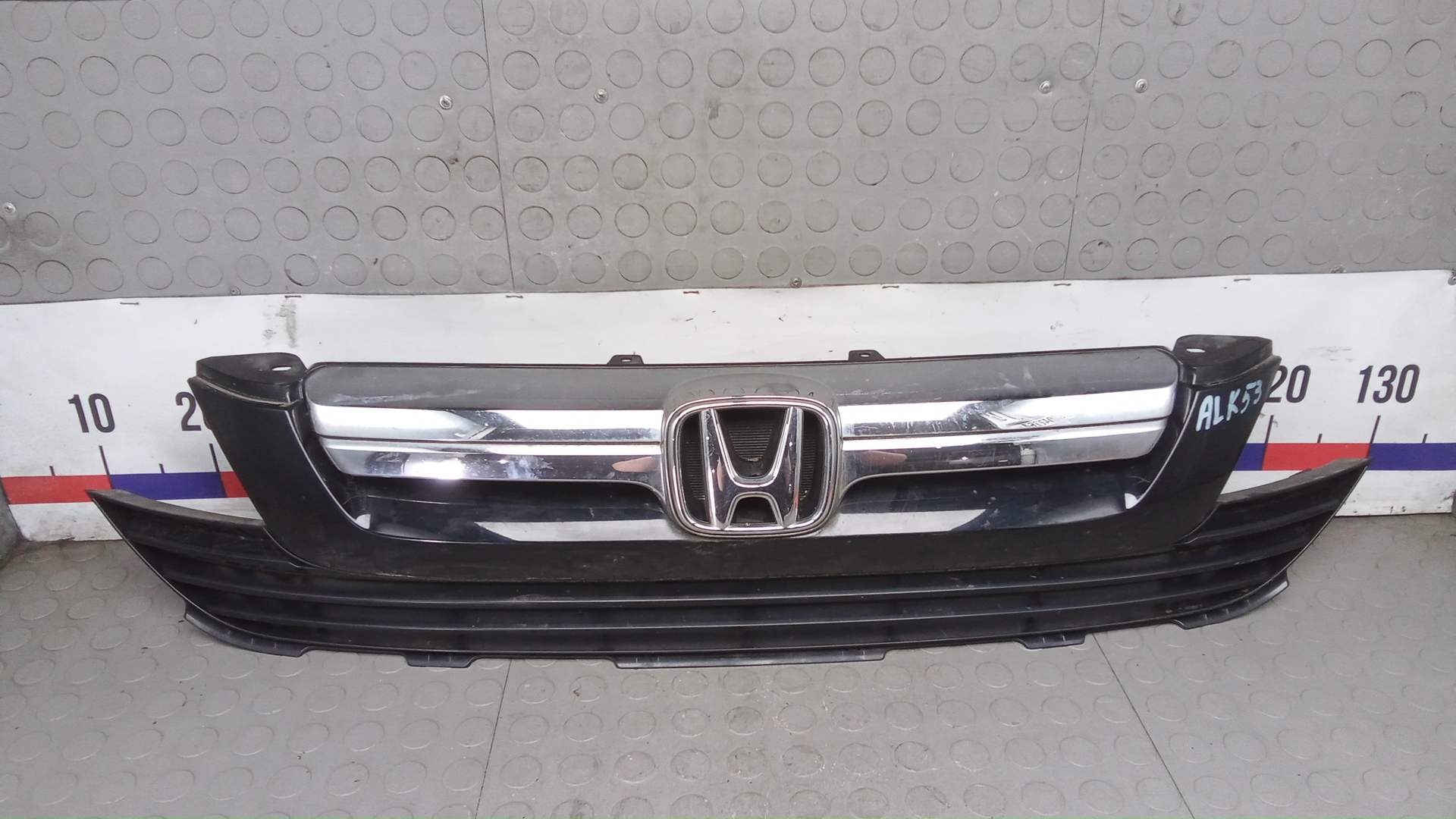 Решетка радиатора Honda CR-V 3