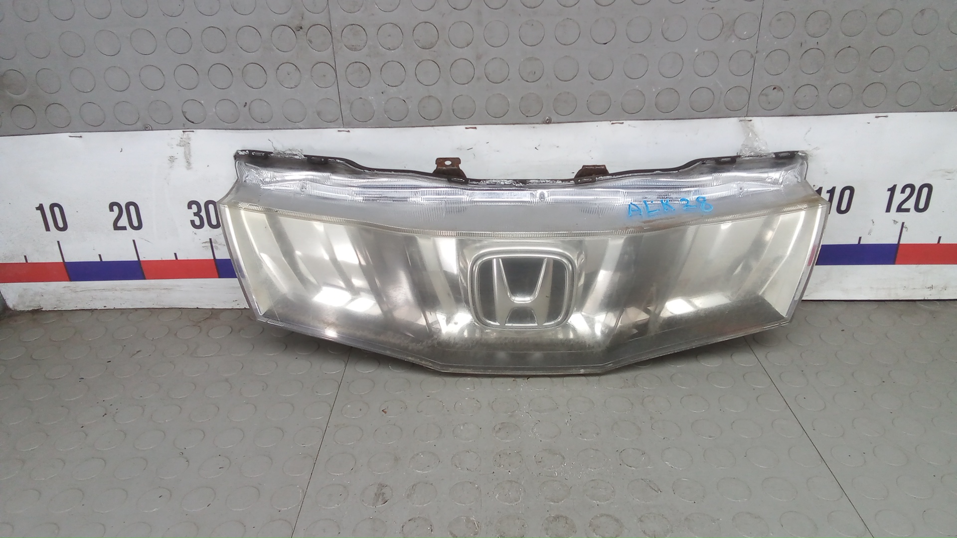 Решетка радиатора Honda Civic 8
