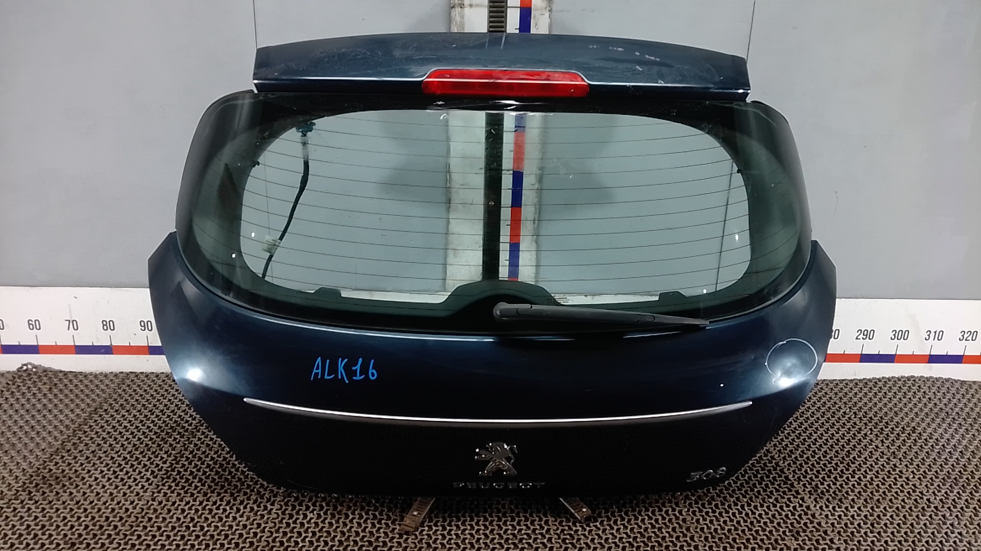 Дверь 3-5 Peugeot 308 1