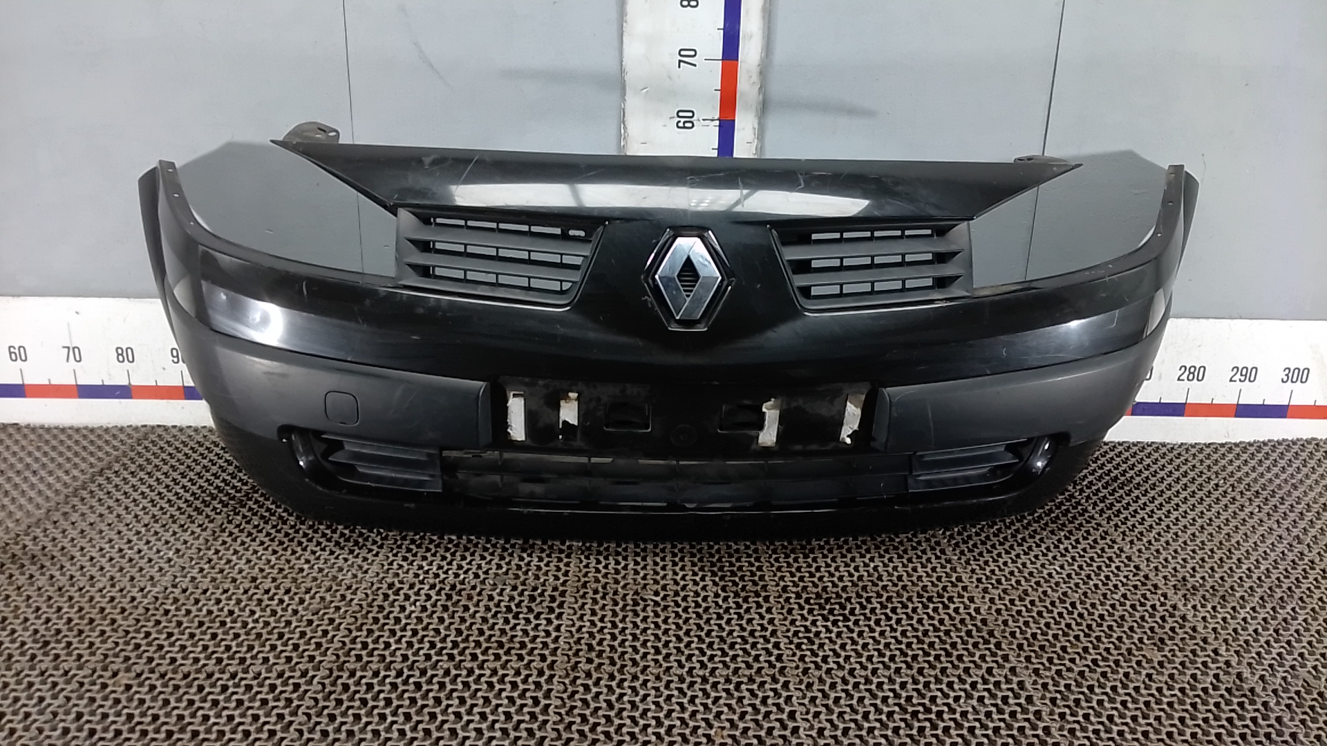 Бампер передний Renault Megane 2
