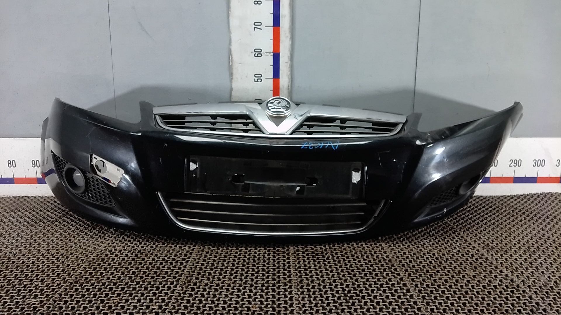 Бампер передний Opel Zafira B