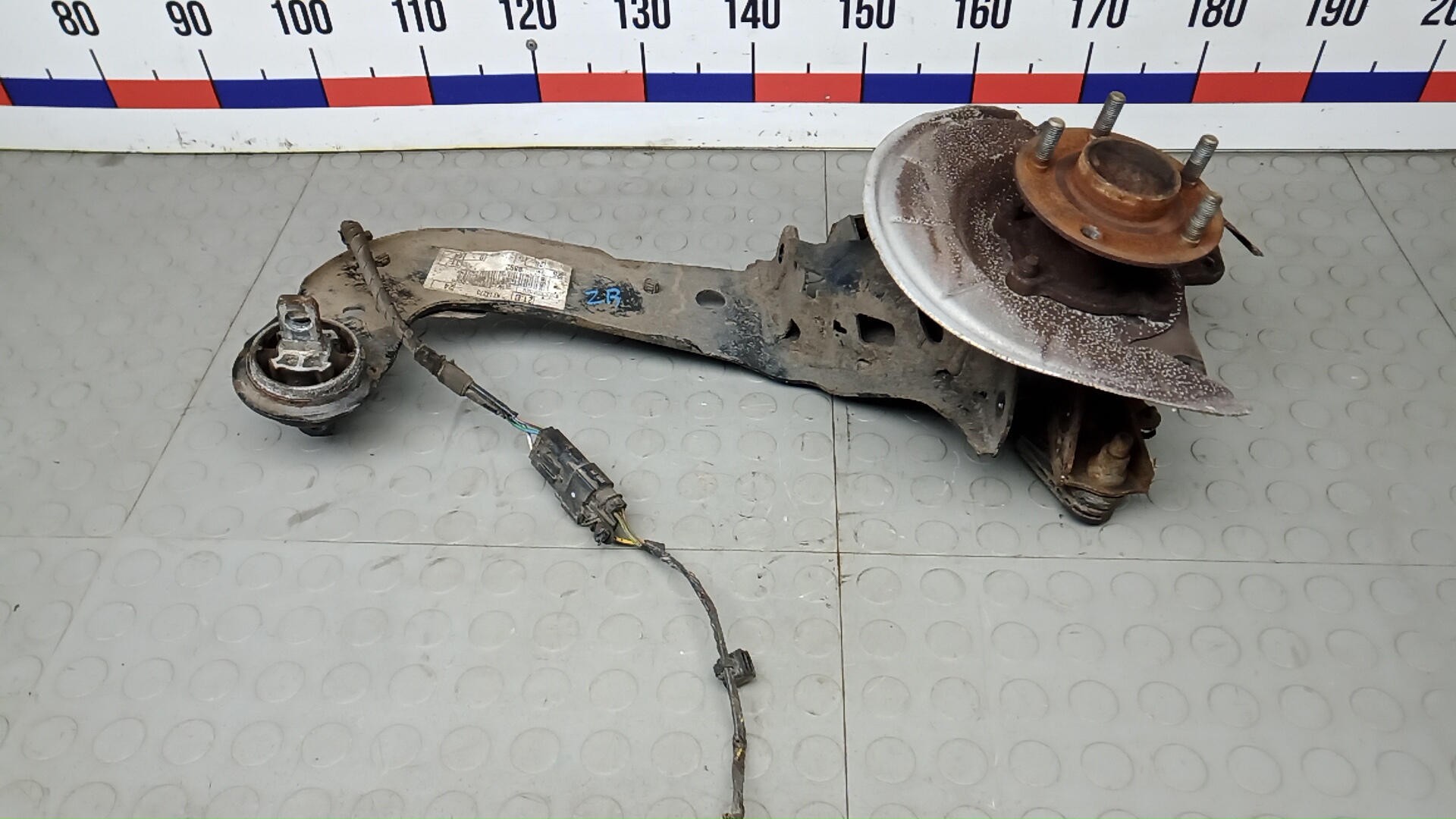 Ступица задняя правая Ford Focus 4