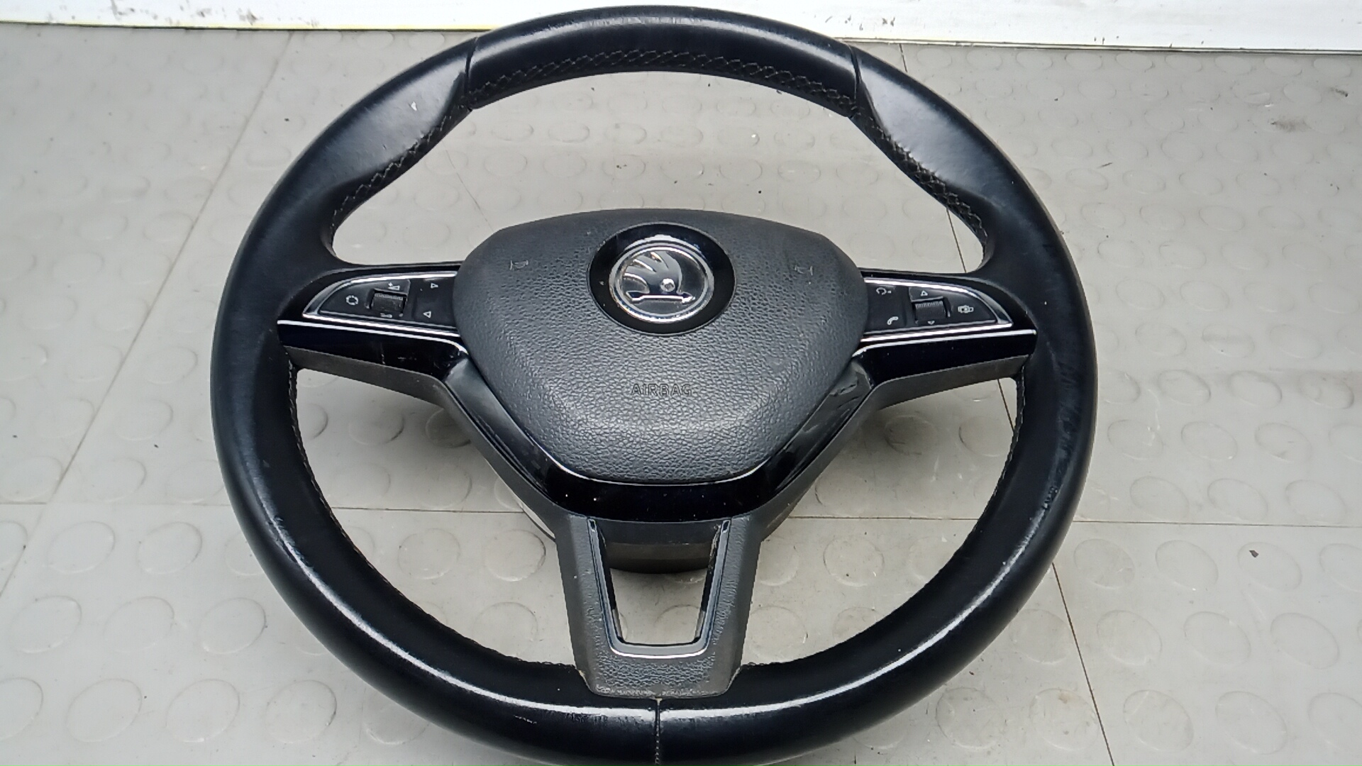 Руль Skoda Yeti 1