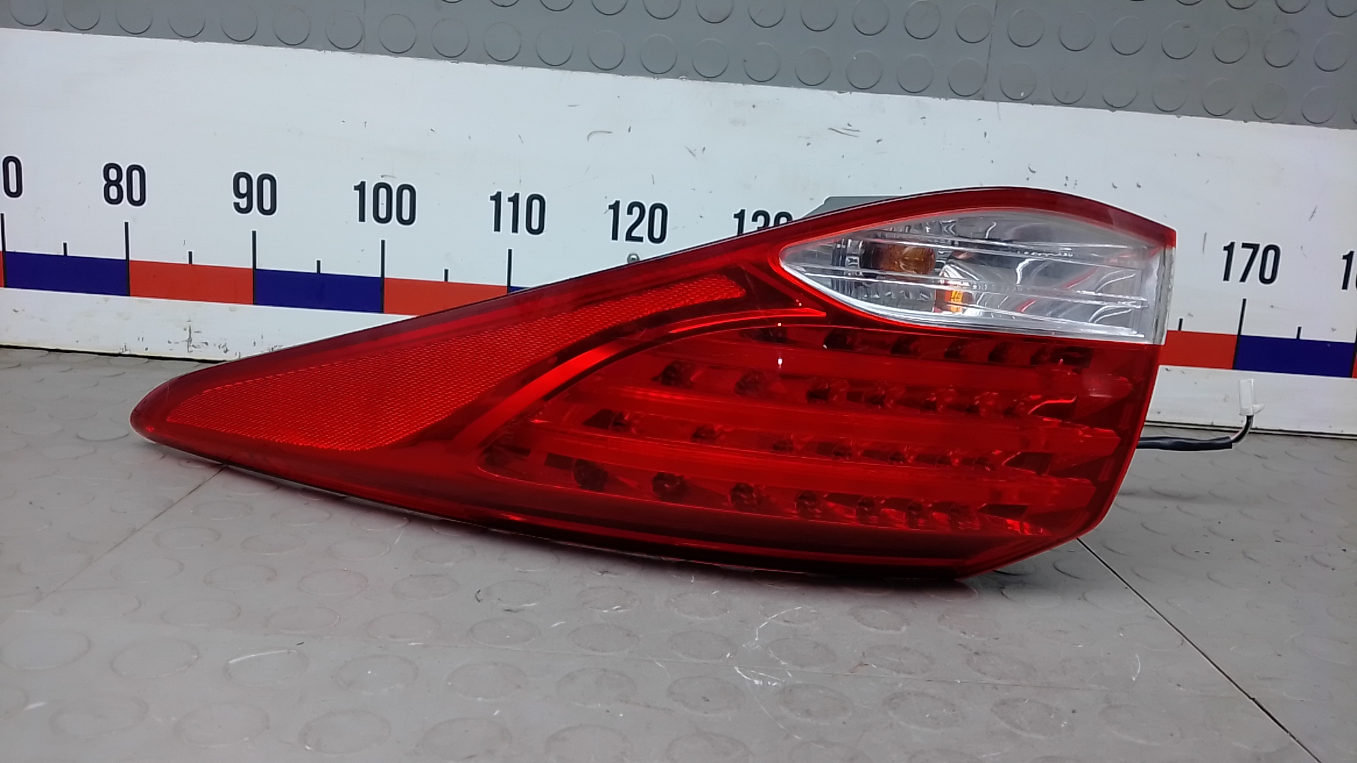 Фонарь задний правый Hyundai i40