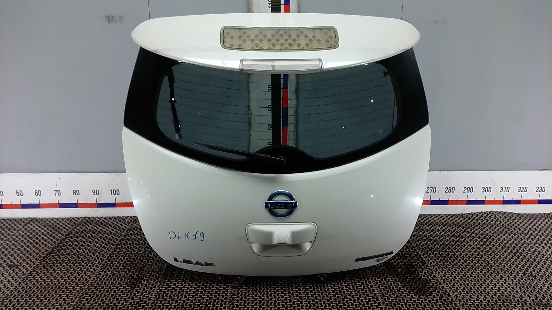 Дверь 3-5 Nissan Leaf ZE0