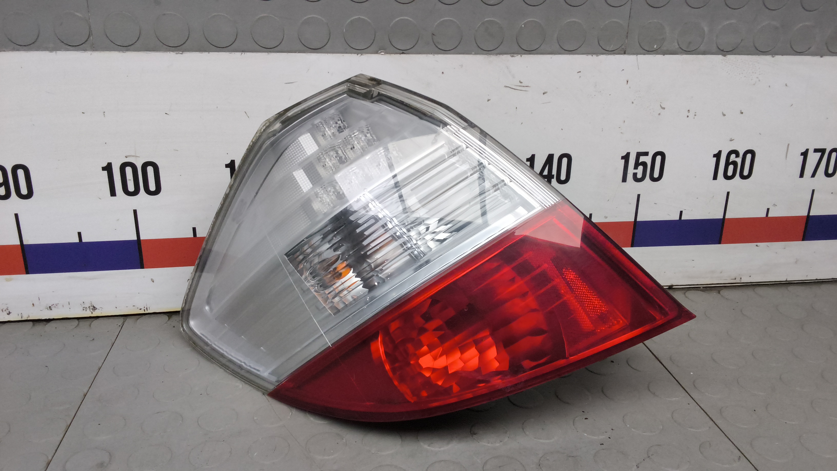 Фонарь задний левый Honda Jazz 2