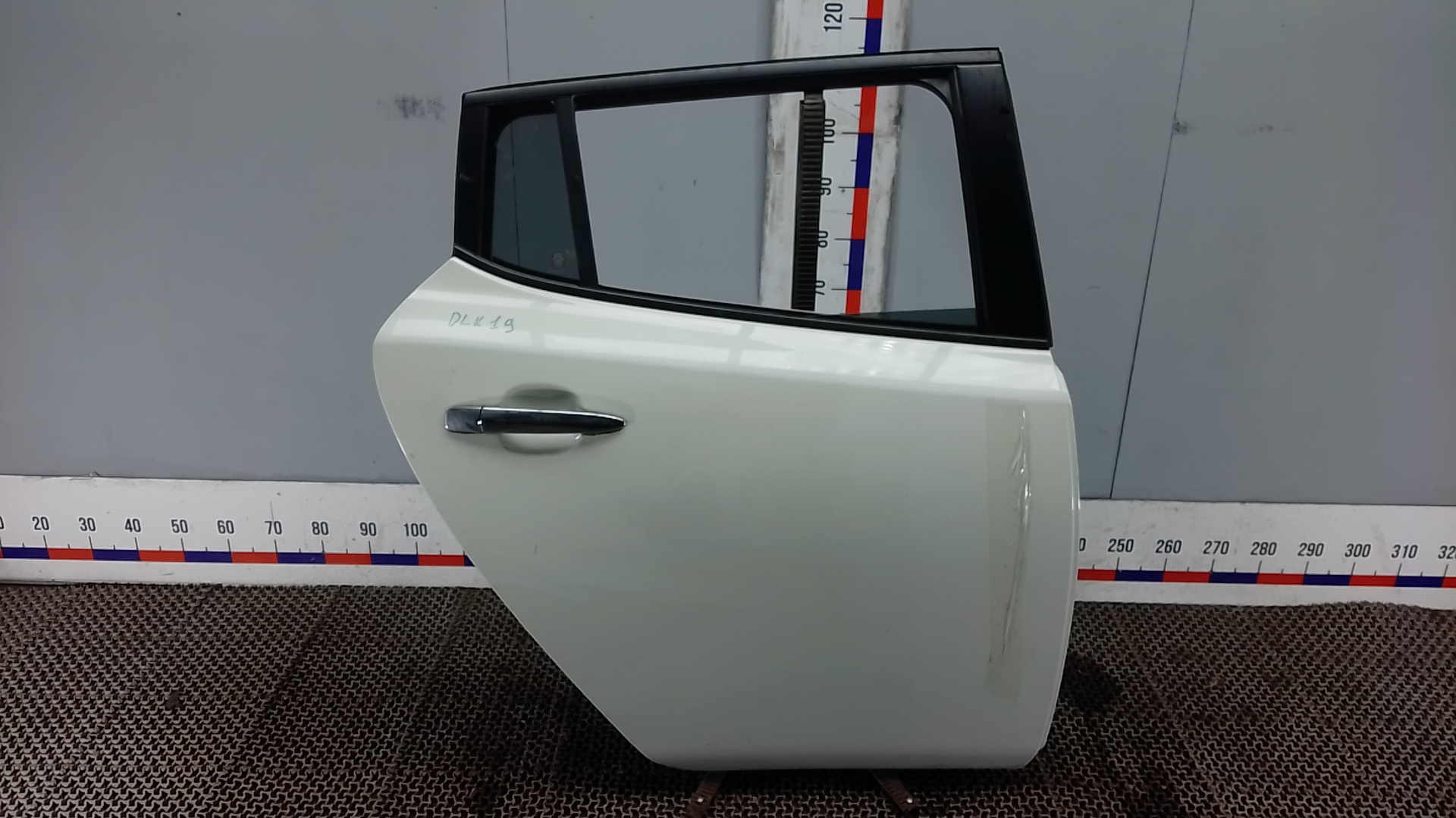 Дверь задняя правая Nissan Leaf ZE0