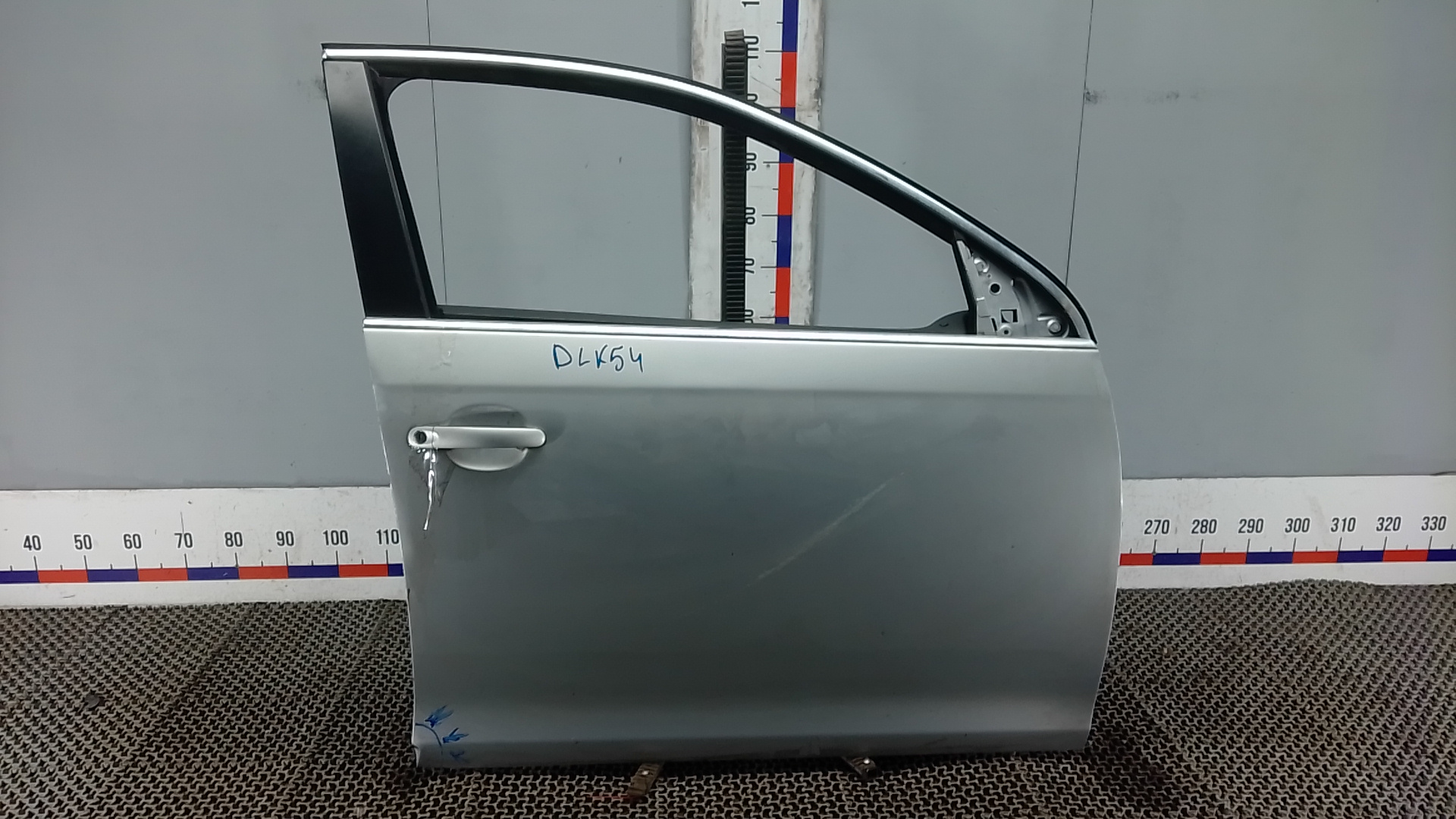 Дверь передняя правая Volkswagen Jetta 5