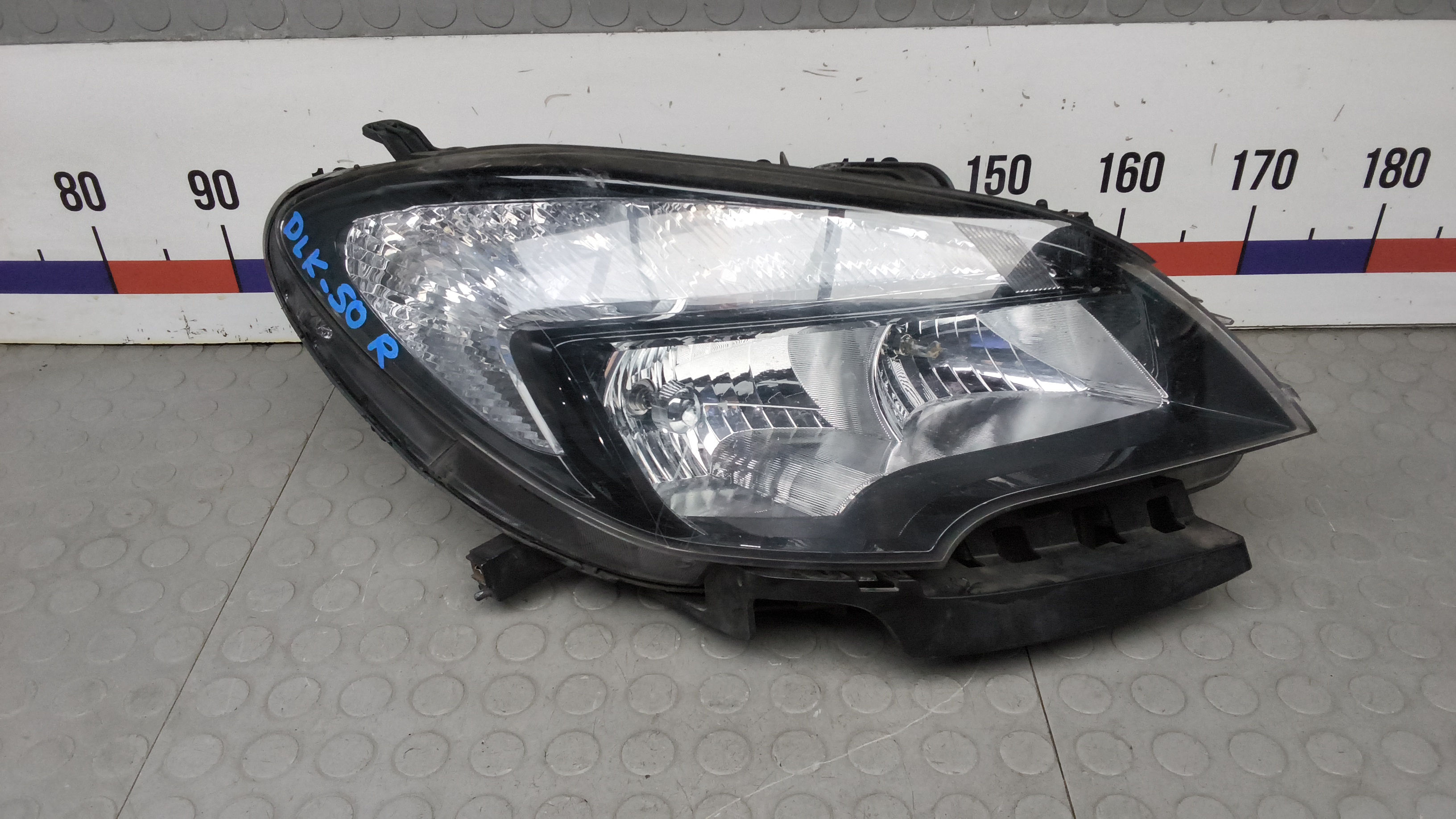 Фара правая Opel Mokka 1