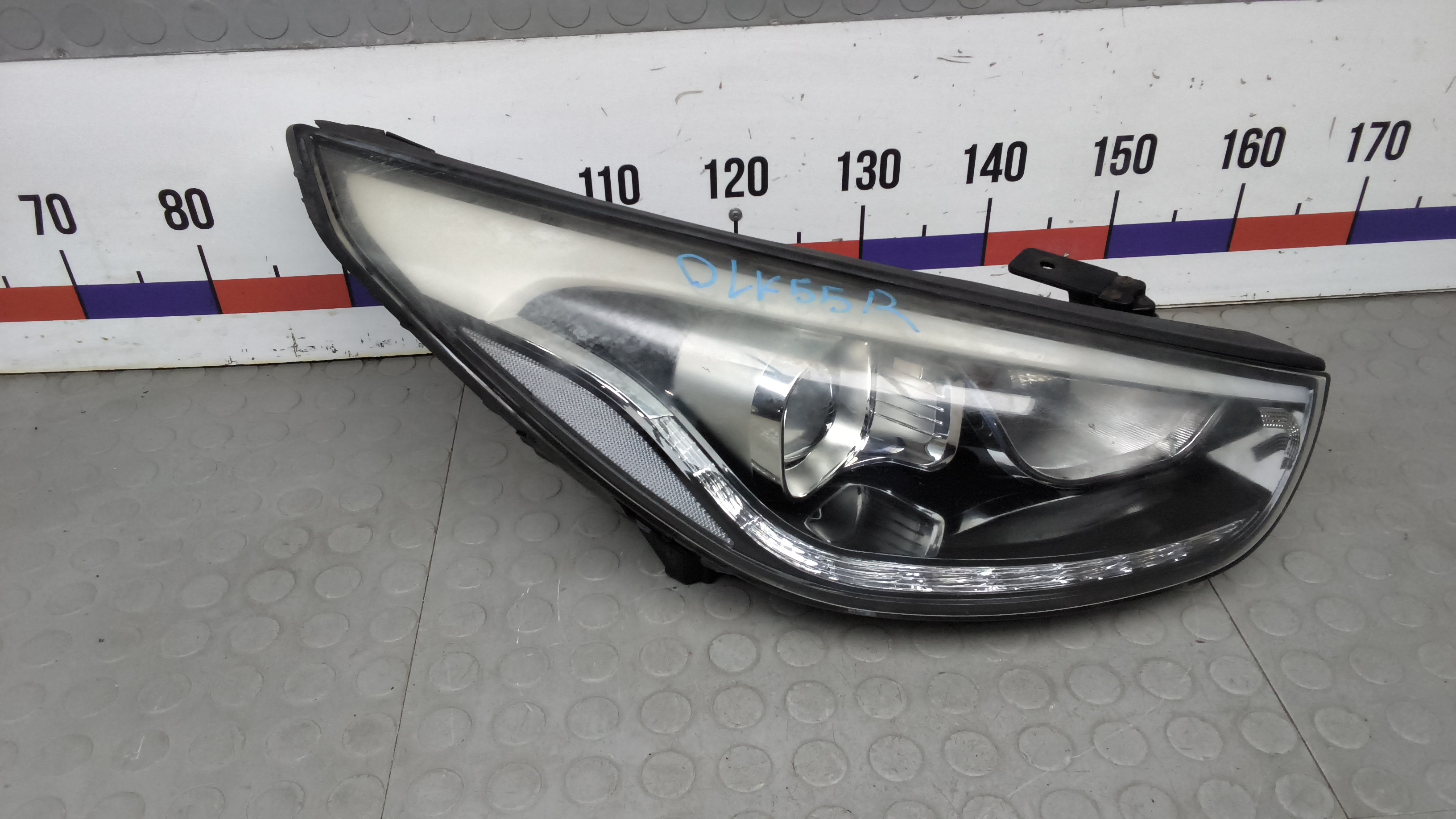 Фара правая Hyundai ix35 1