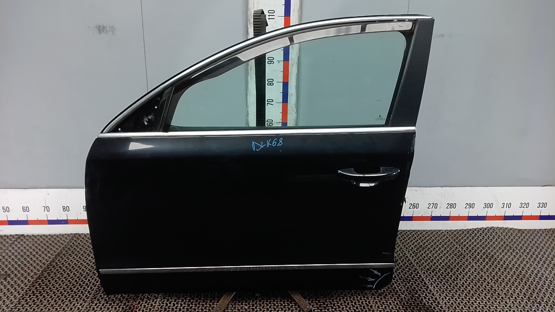 Дверь передняя левая Skoda Superb 2