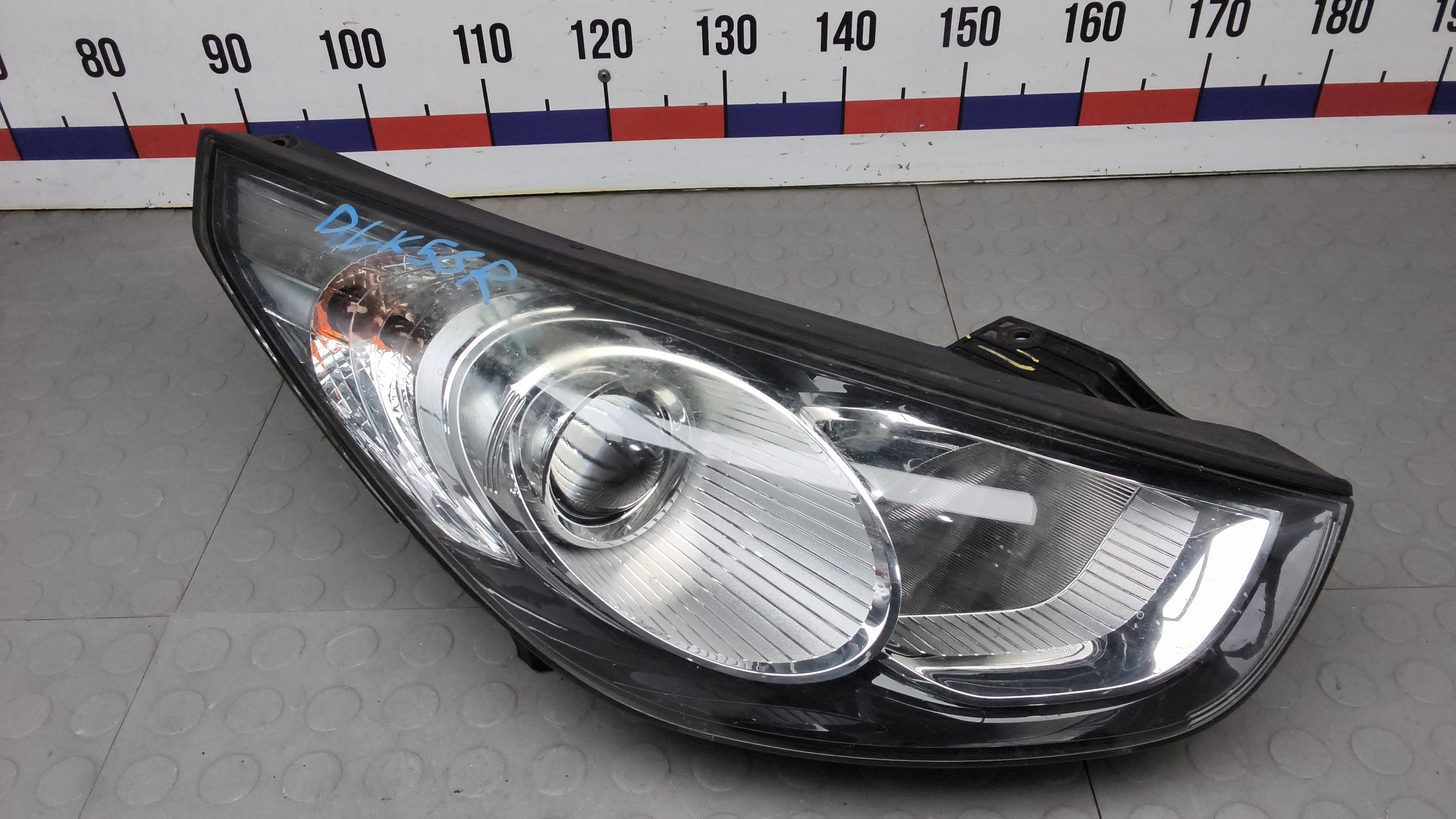 Фара правая Hyundai ix35 1