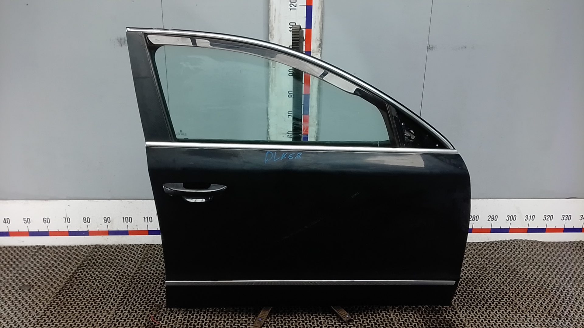 Дверь передняя правая Skoda Superb 2