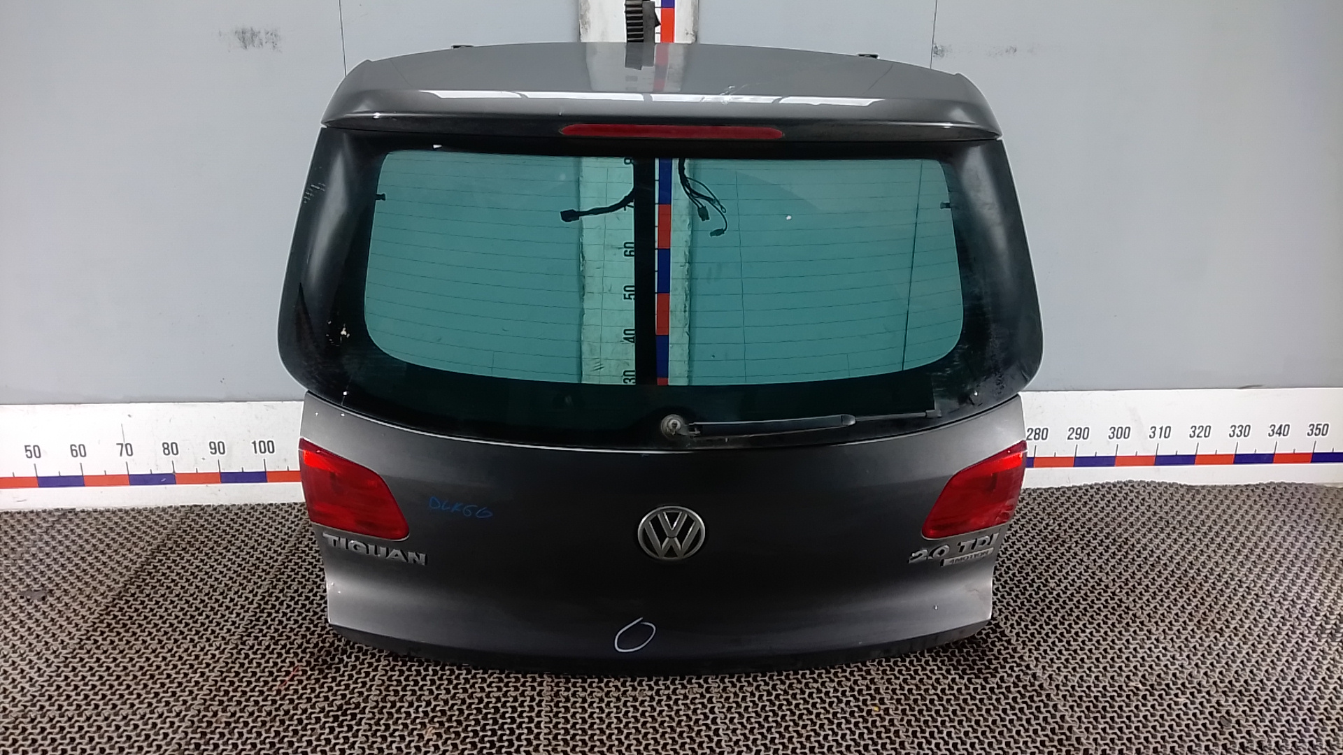 Дверь 3-5 Volkswagen Tiguan 1