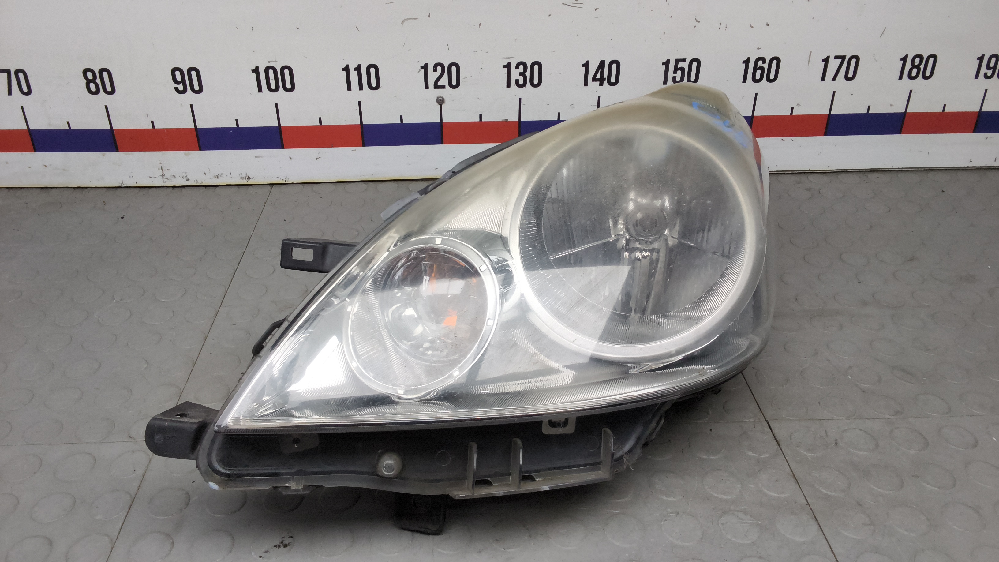 Фара левая Nissan Note E11