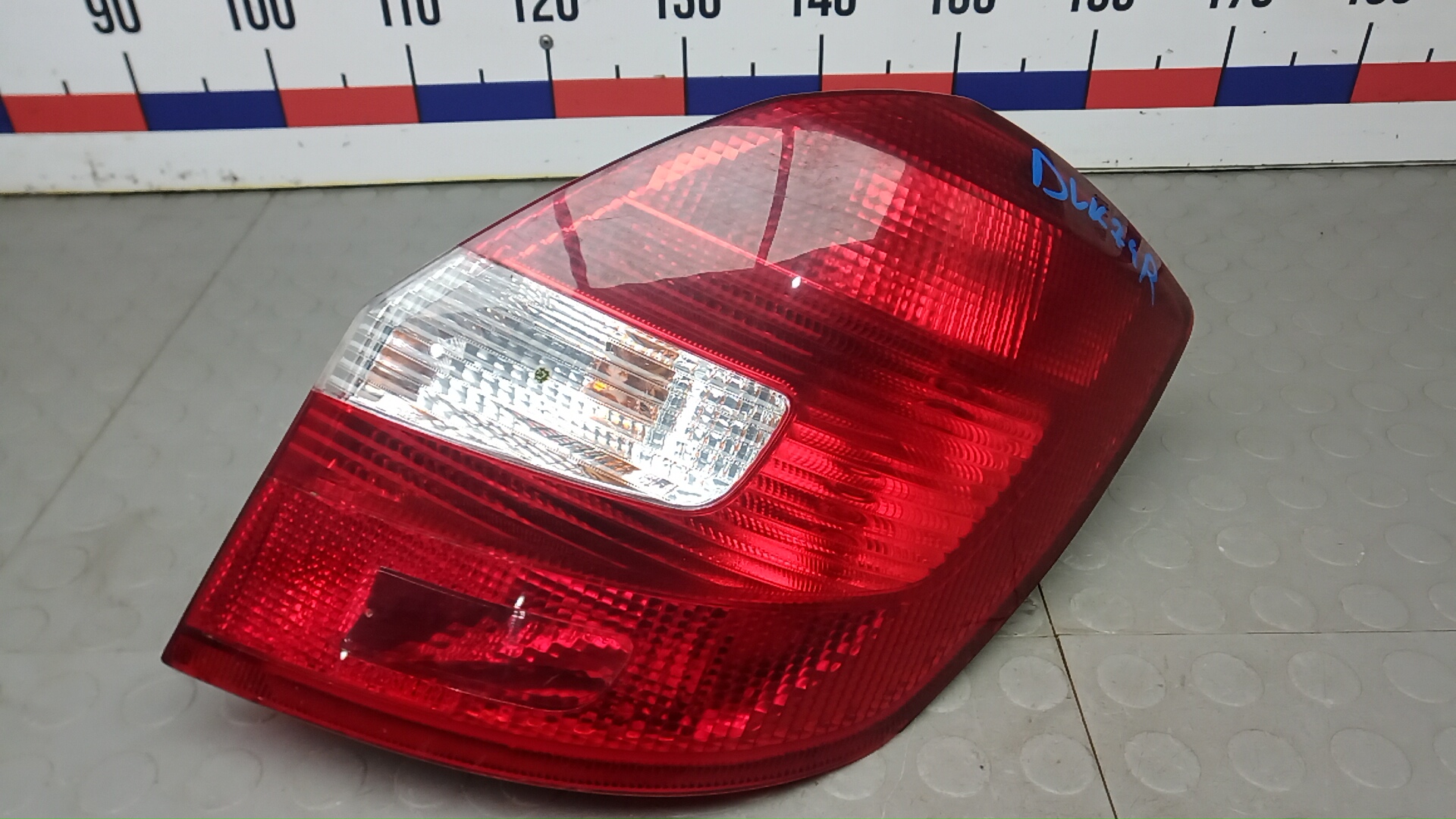 Фонарь задний правый Skoda Fabia 2