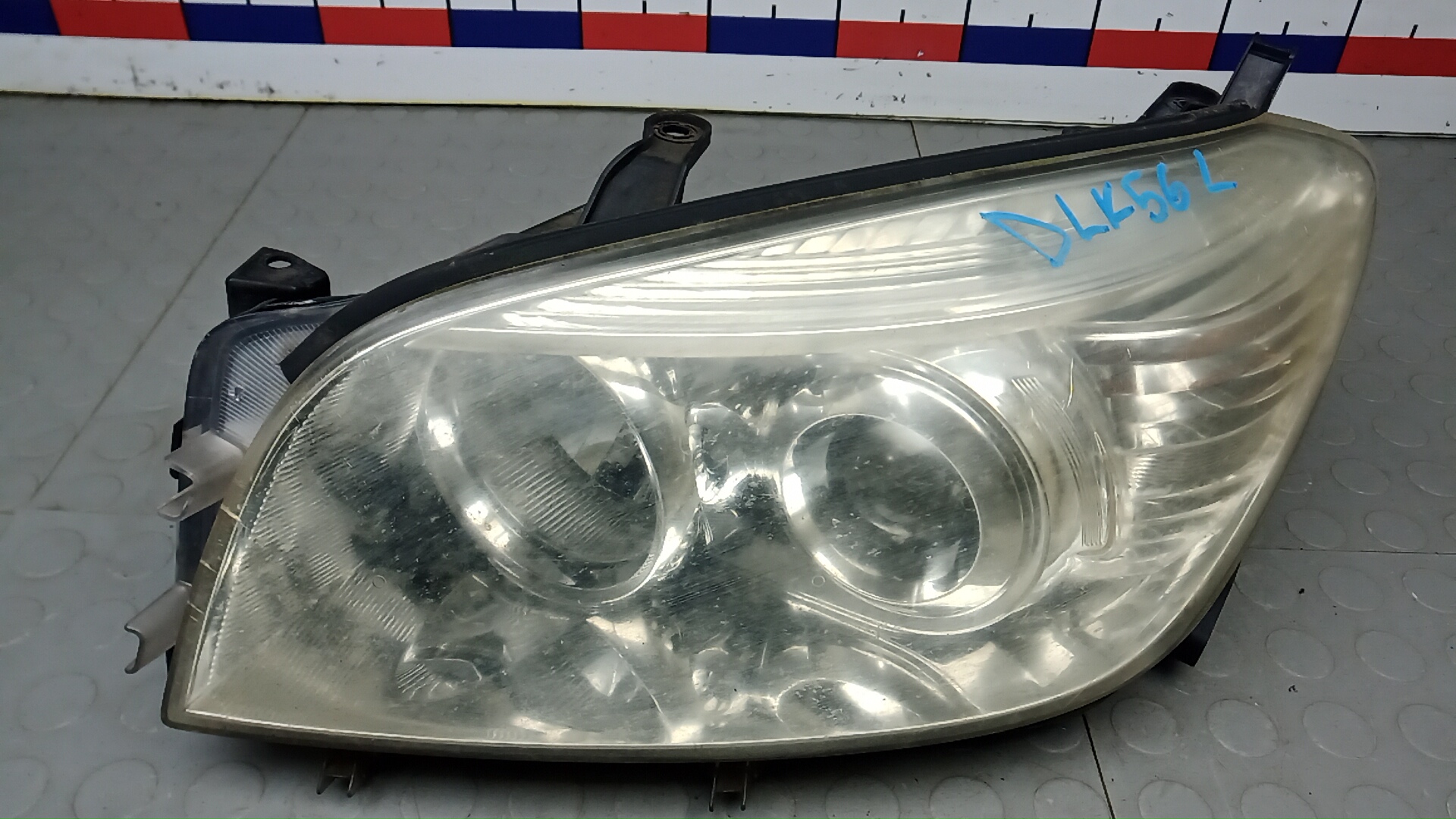 Фара левая Toyota RAV4 XA30