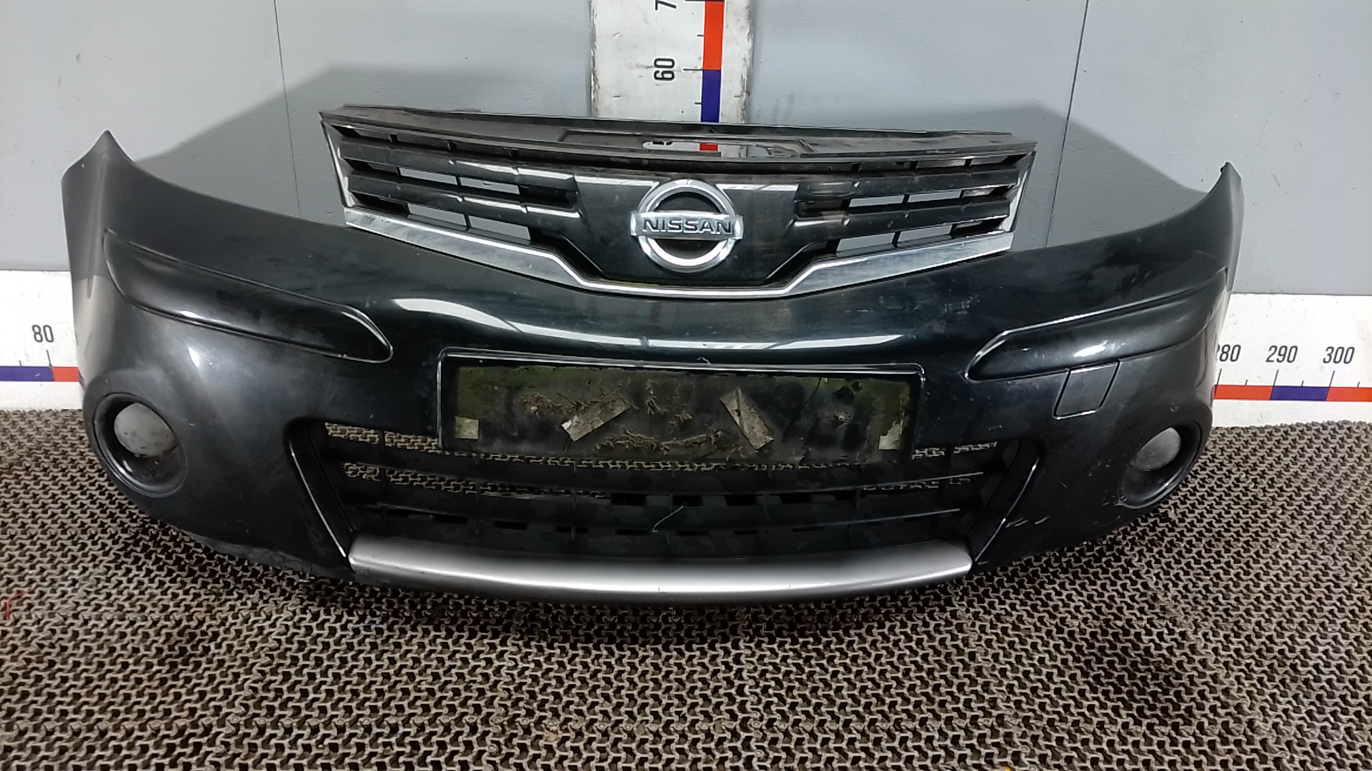 Бампер передний Nissan Note E11