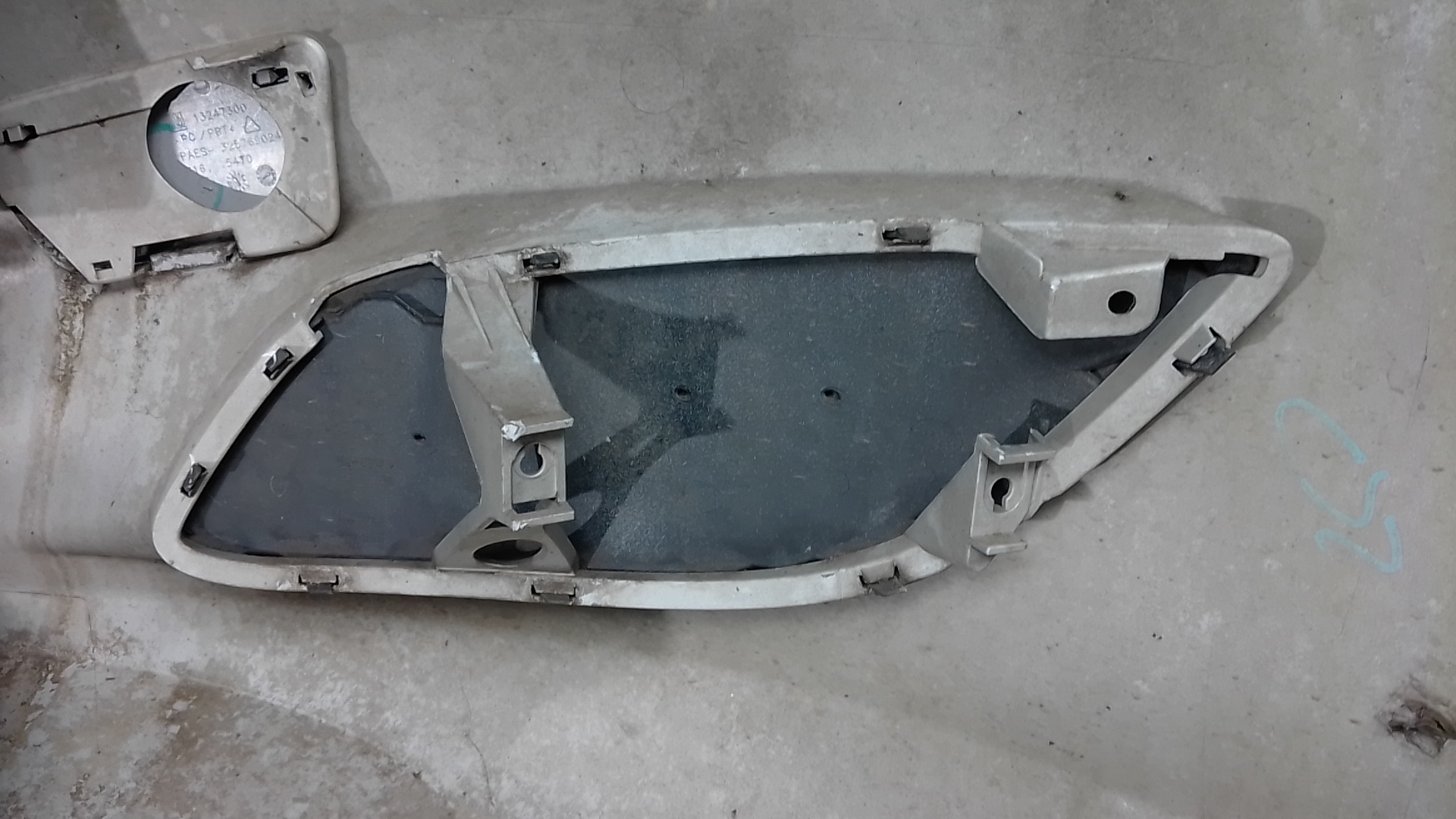 Бампер передний Opel Zafira B
