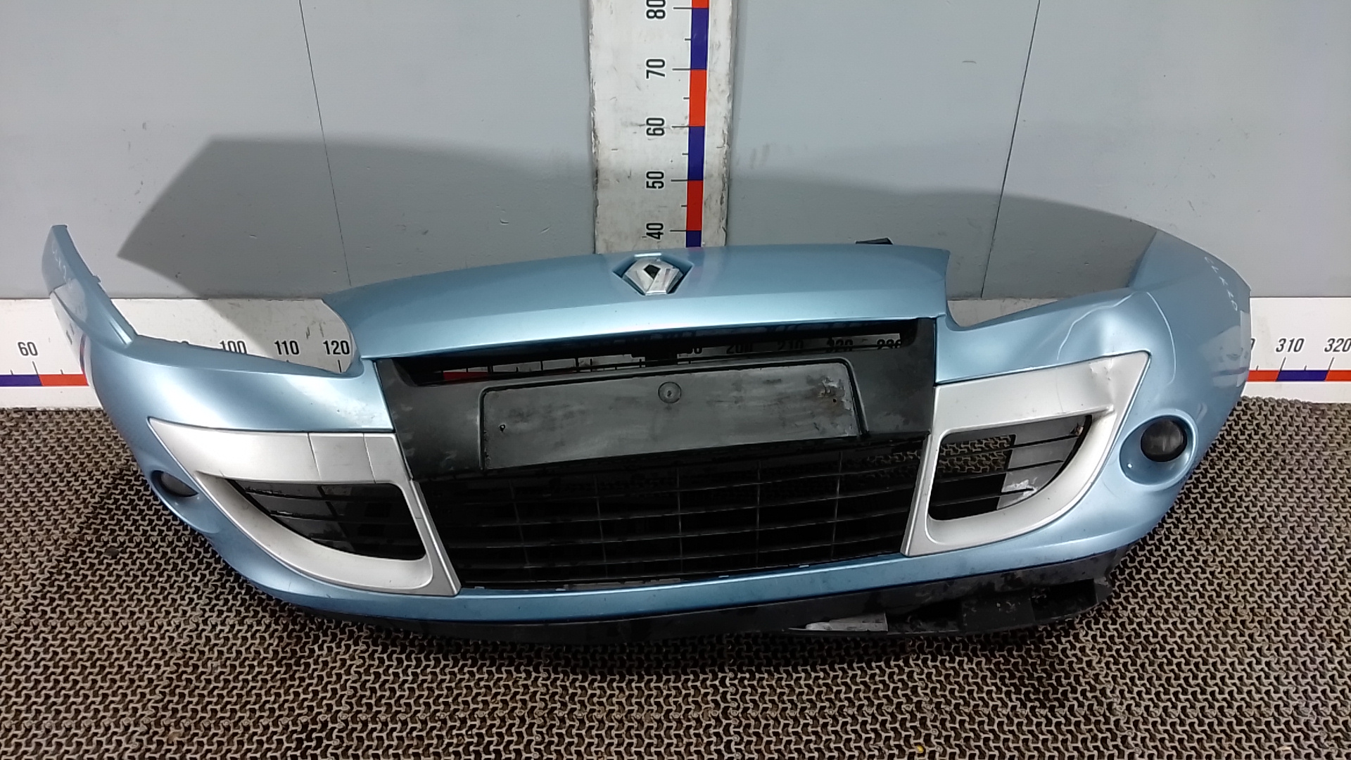 Бампер передний Renault Scenic 3