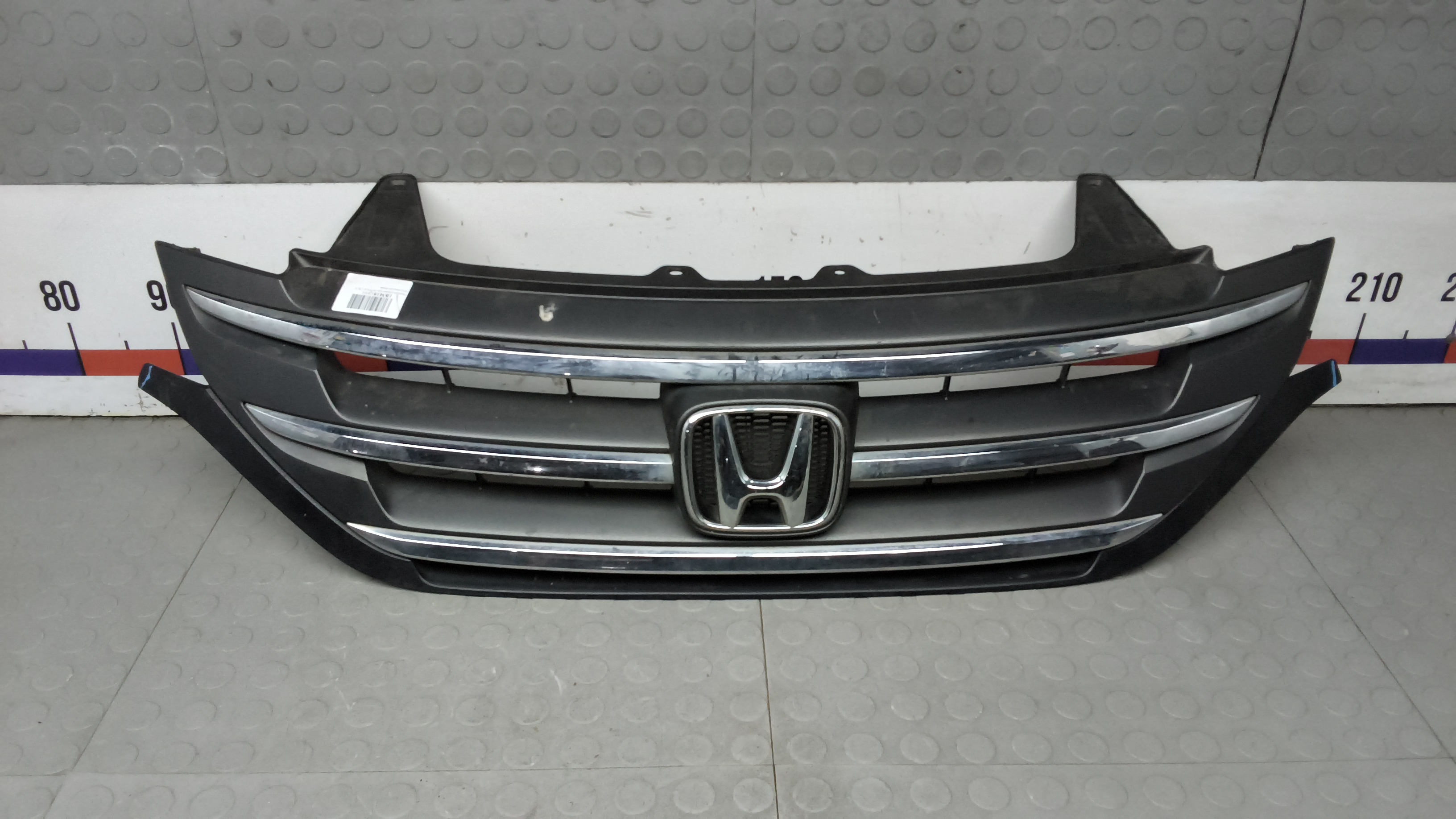 Решетка радиатора Honda CR-V 4