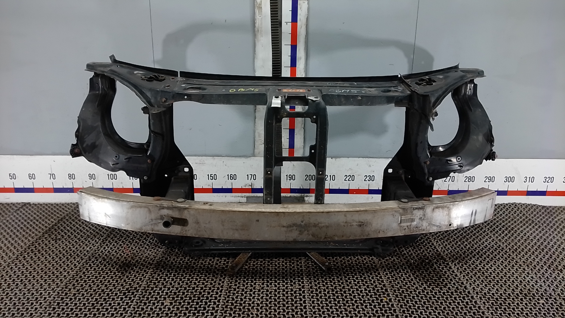 Передняя панель крепления облицовки (телевизор) Mercedes-Benz M-Class W164