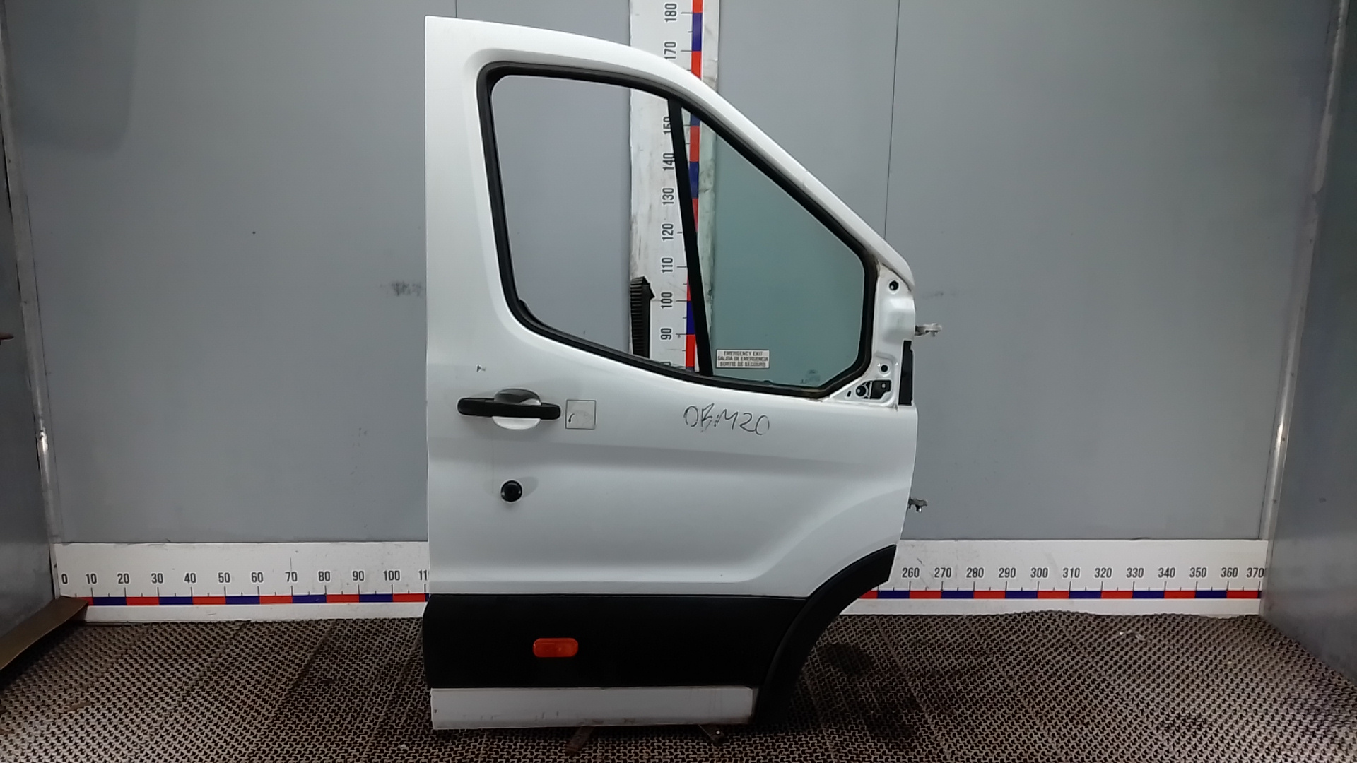 Дверь передняя правая Ford Transit 8