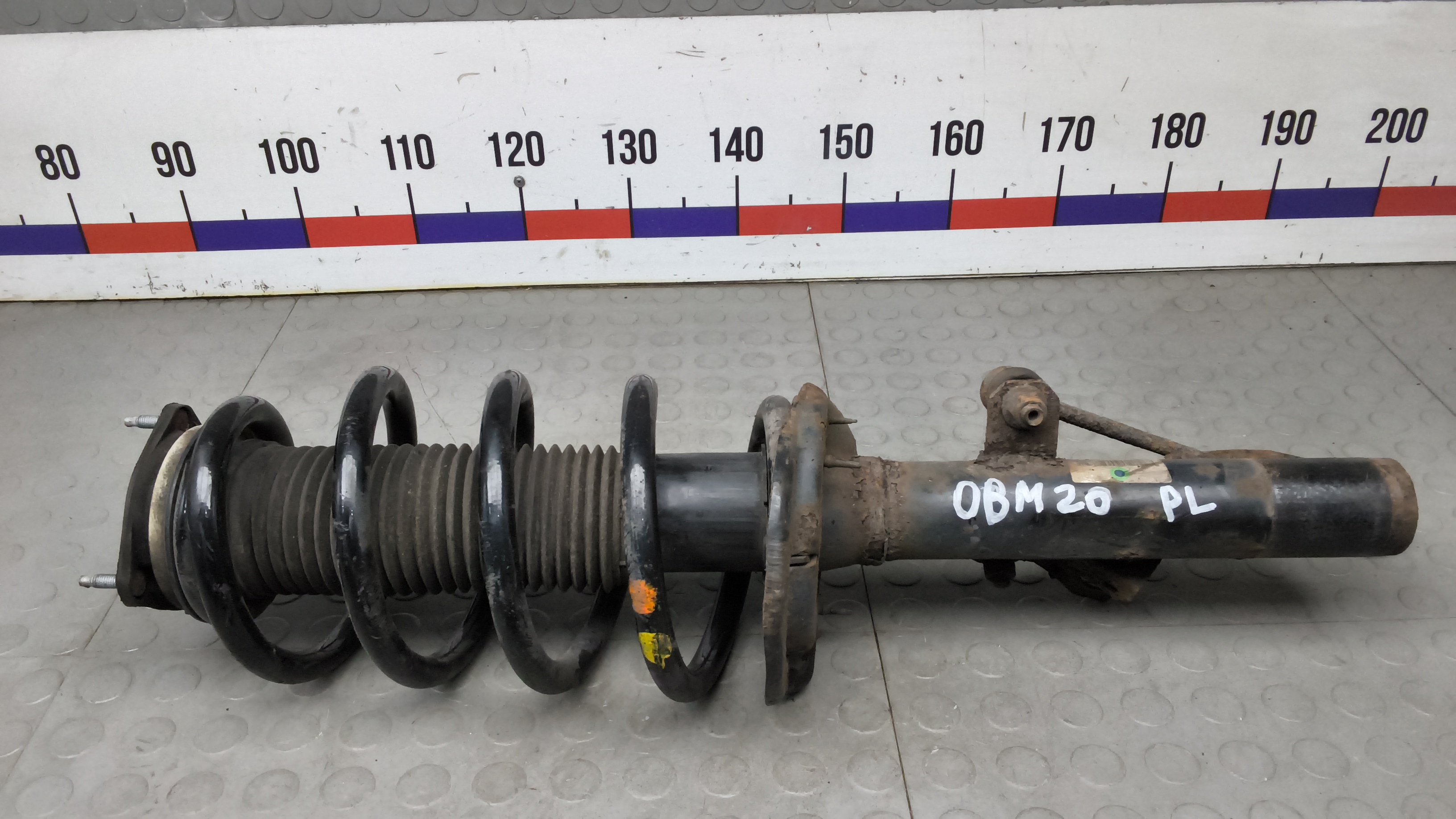 Стойка передняя левая Ford Transit 8