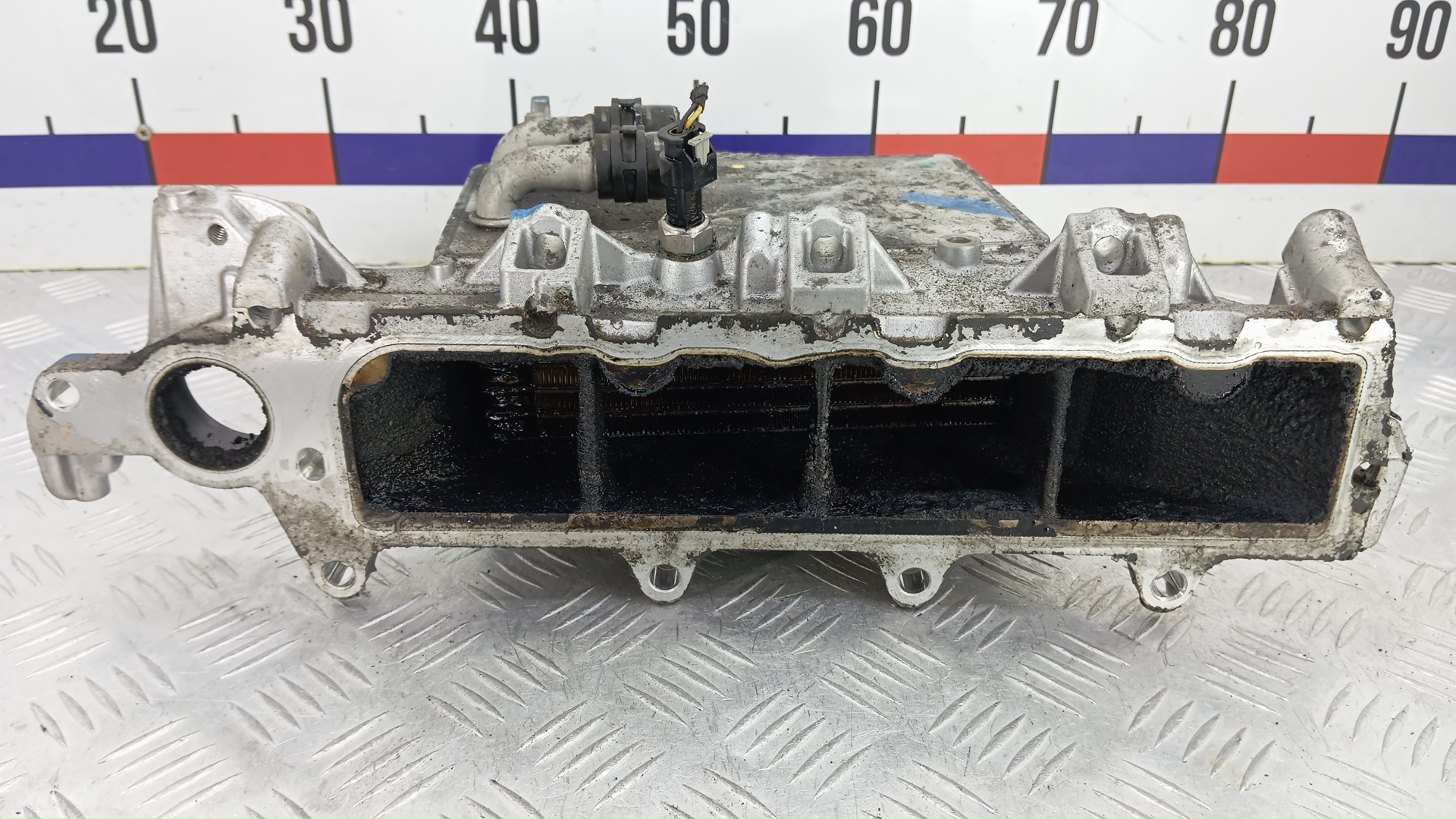 Впускной коллектор дизельный Volkswagen Passat B8