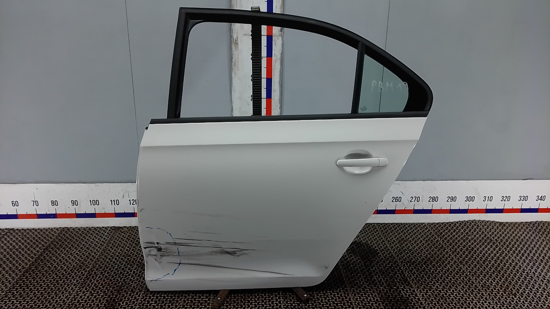 Дверь задняя левая Skoda Rapid