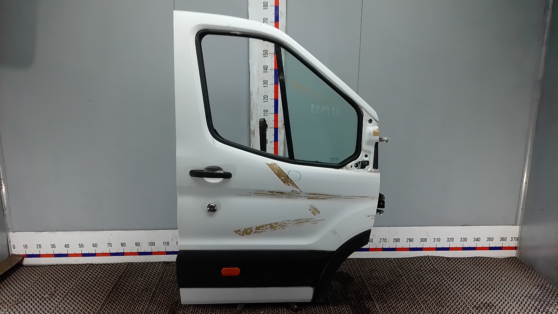 Дверь передняя правая Ford Transit 8