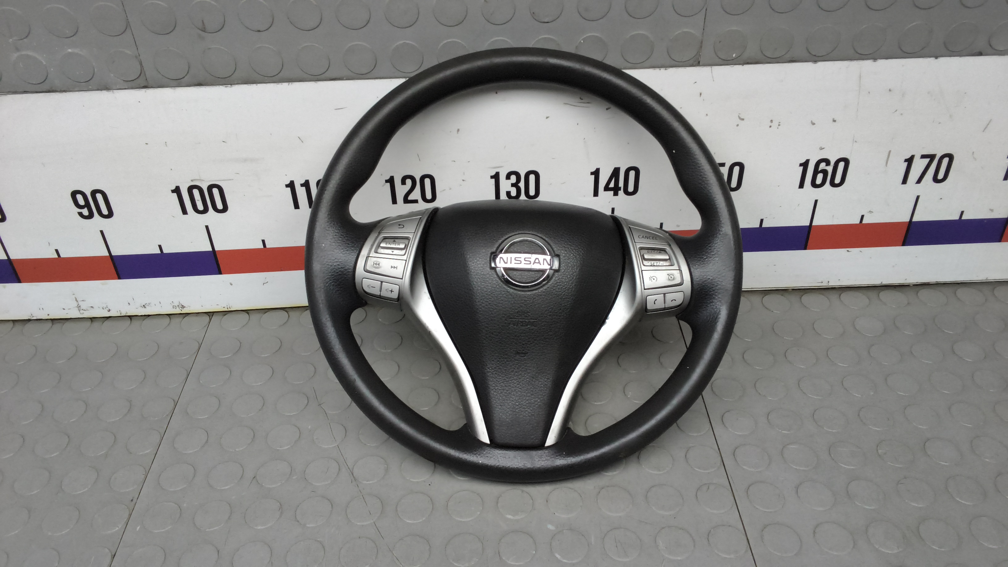 Руль Nissan X-Trail T32