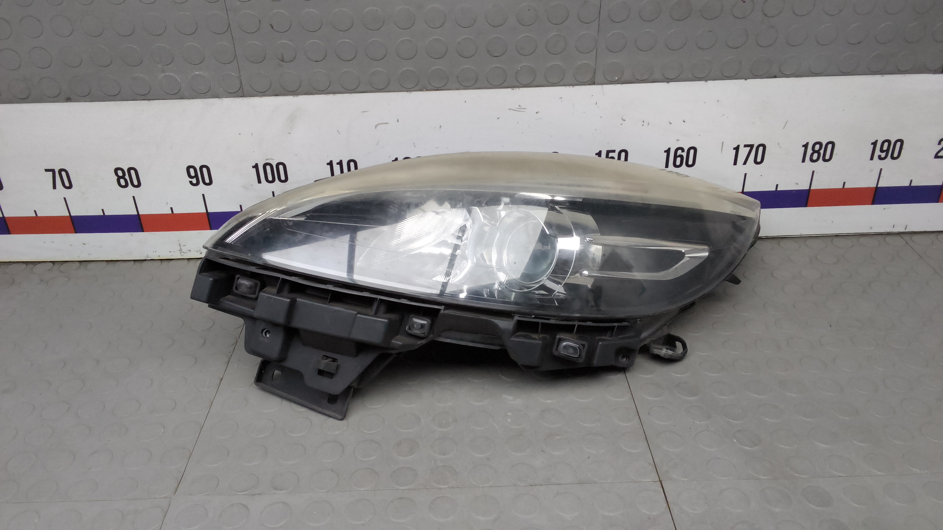 Фара левая Renault Scenic 3